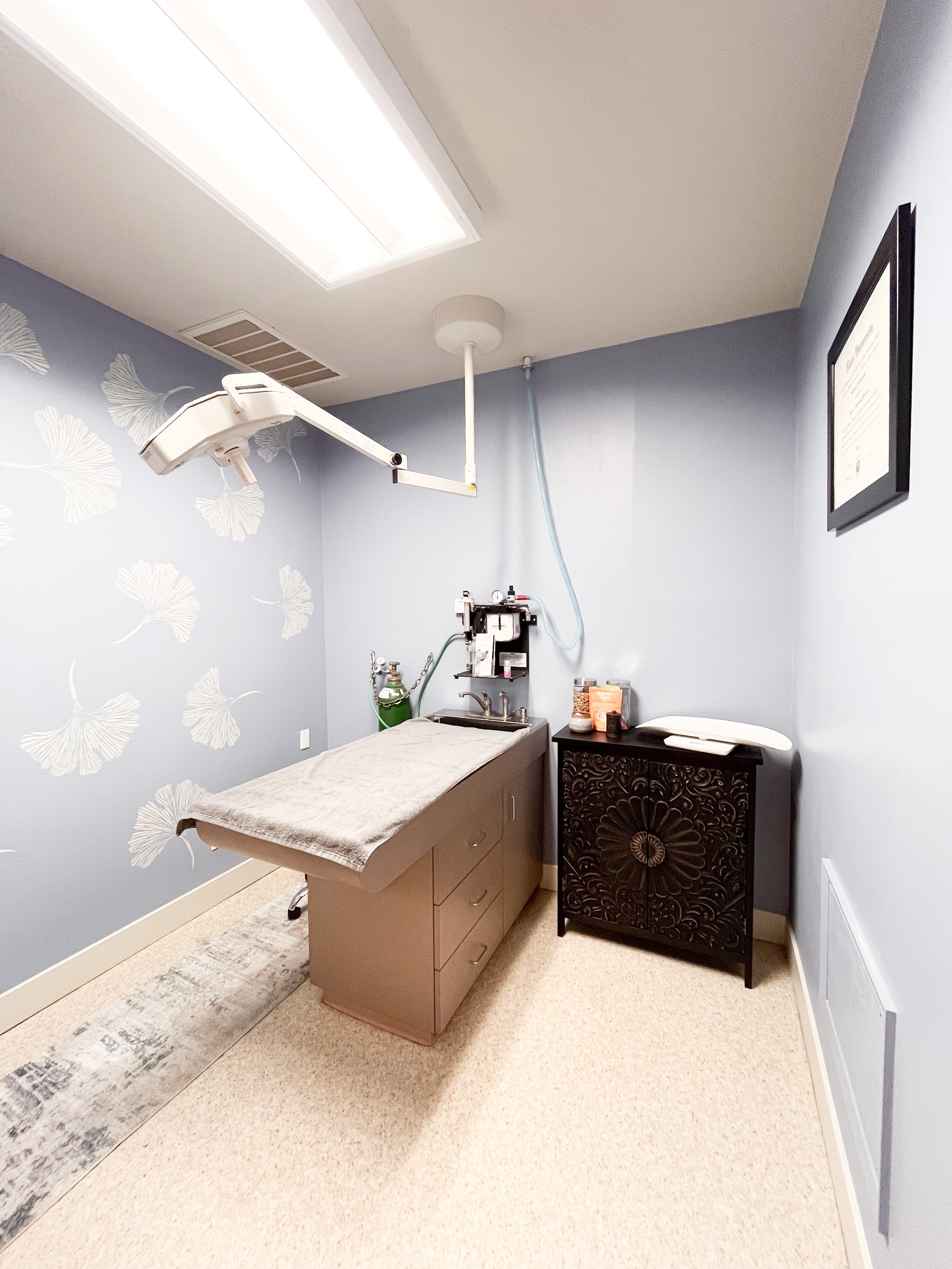 Four Paws Wellness_April 2025-103.jpg