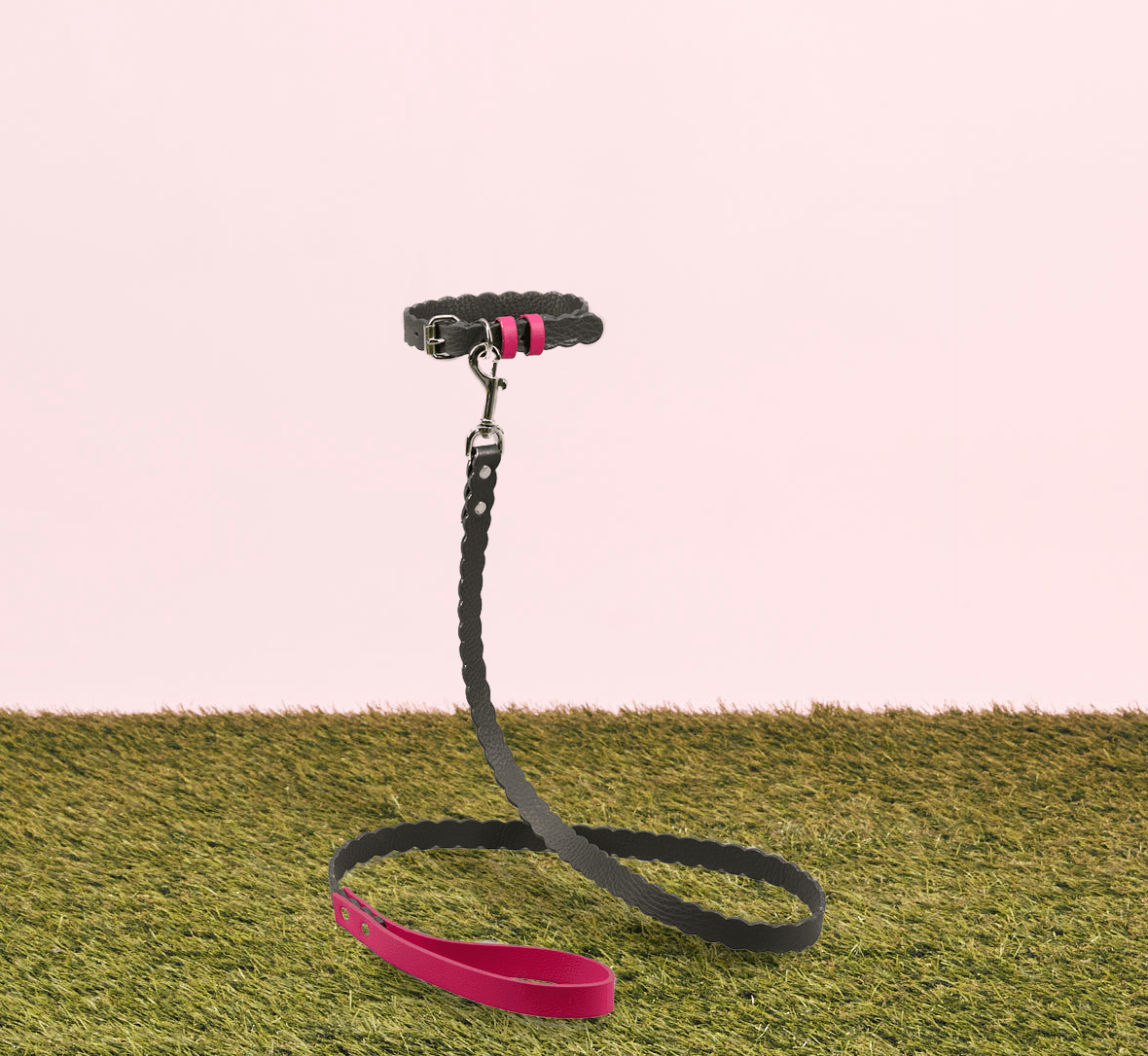 WARE OF THE DOG - SCALLOPED LEASH - GREY/PINK - GOODBOY