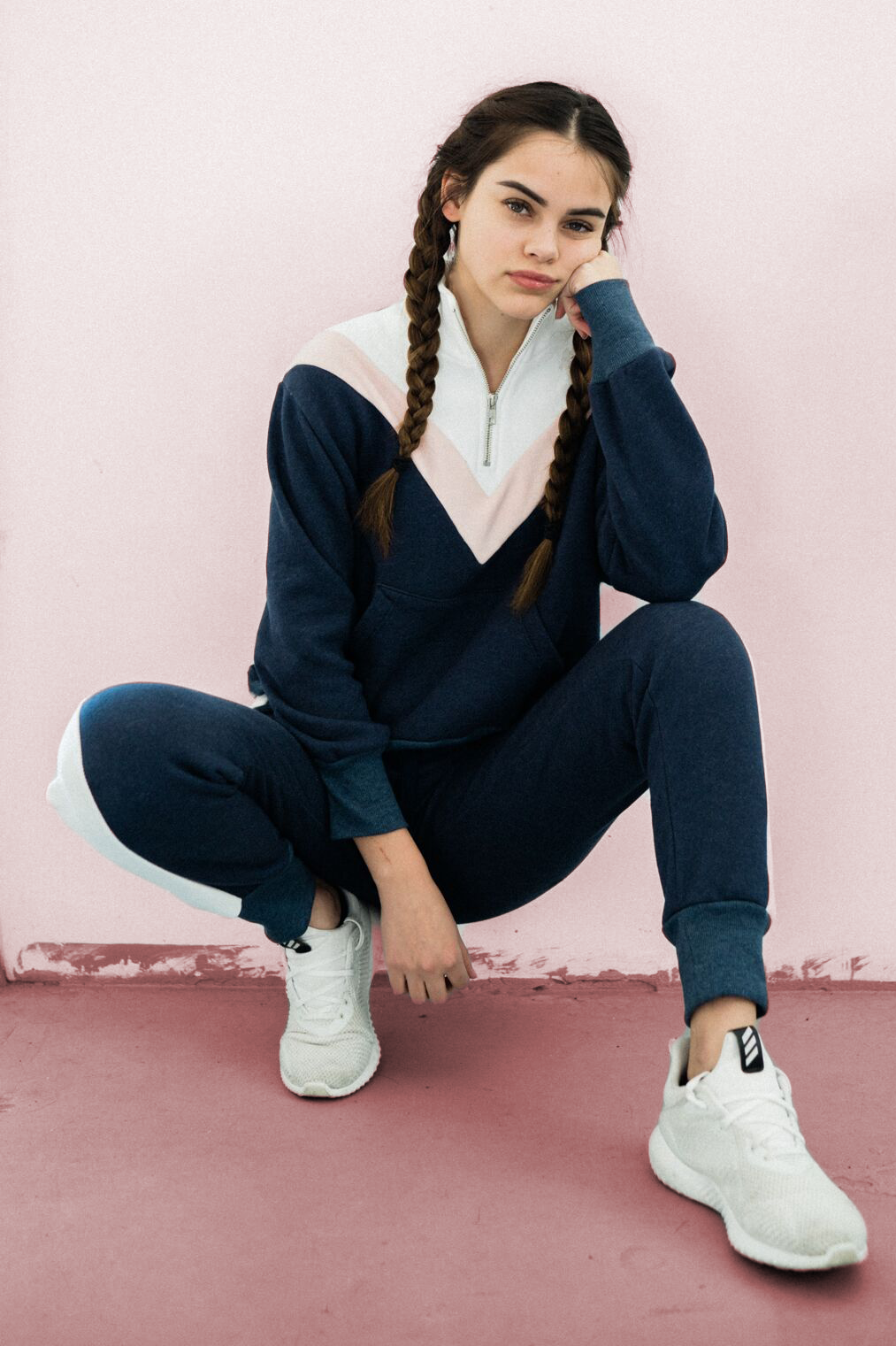 reina-wildfox-sportjackjoggers-editorial.png