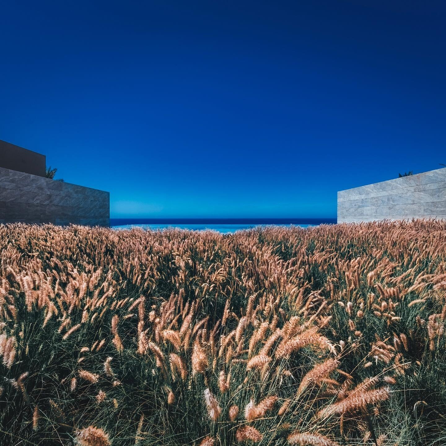 A little modern architecture on the coast in San Jose del Cabo Baja California Mexico&hellip; #Mexico #Cabo #architecture #ocean #bajacalifornia #cabosanlucas #landscape #photography #landscapephotography #travel #beautiful #art