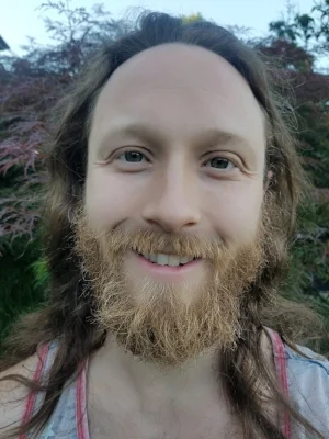 Lee.jpg
