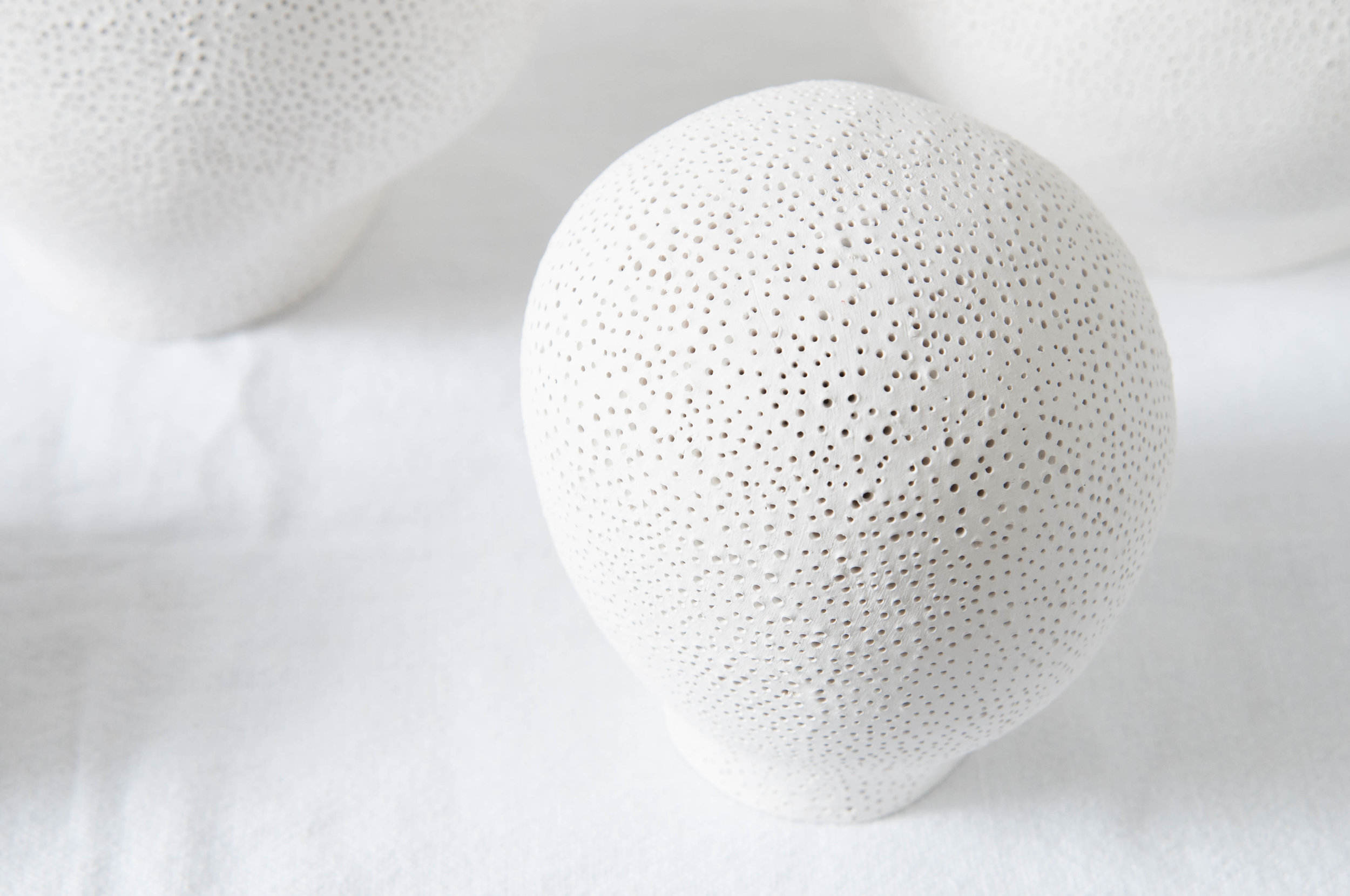 Sculpture en grès blanc