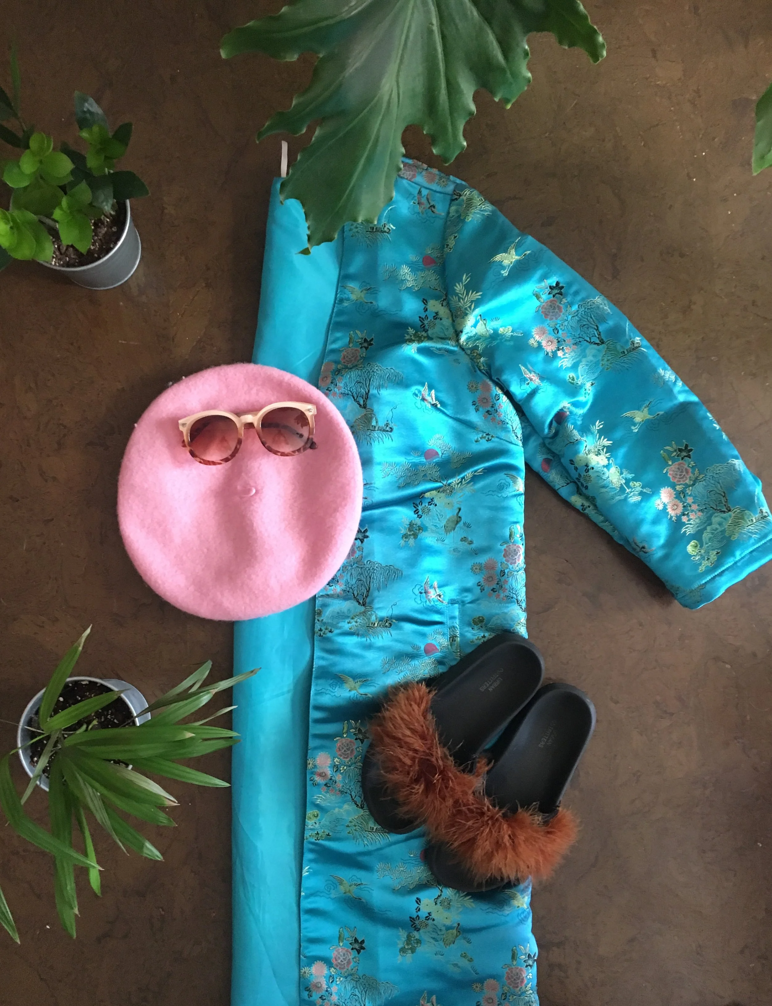 JACKET: FREEPEOPLE.COM / SUNNIES: FREEPEOPLE.COM