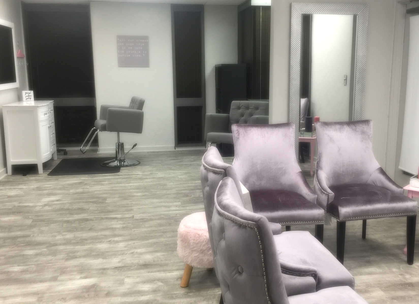 salon-waiting.jpg