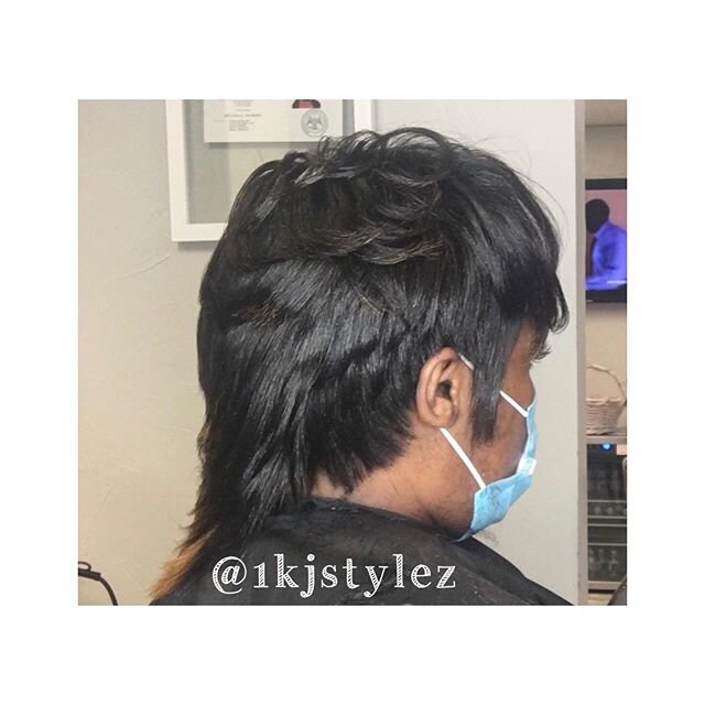 Kwanza out here cutting up. Have you booked yet? Click the link in the bio  @1kjstylez