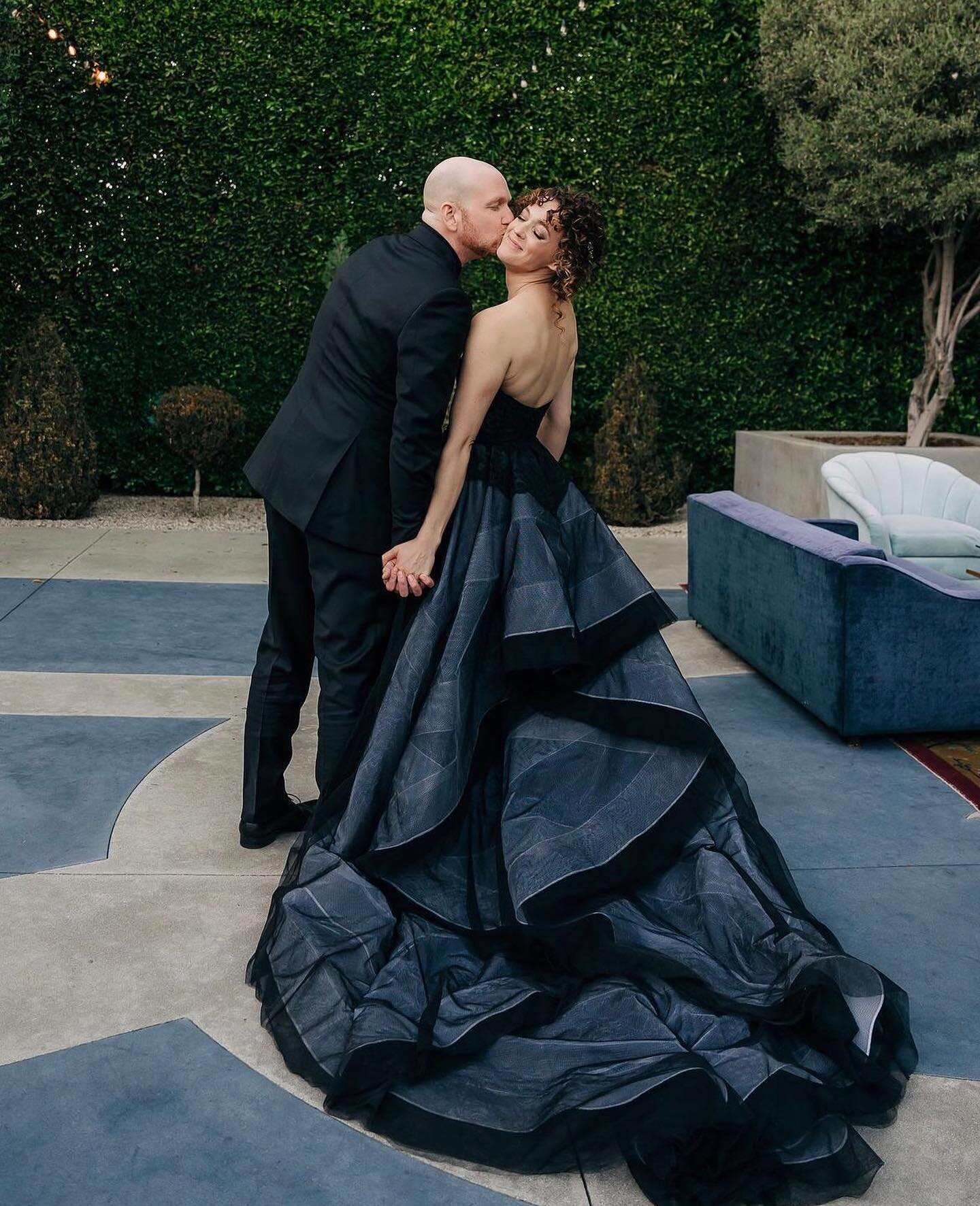 Congratulations Tracie!! Dying over this beauty in custom black version of the Cecilia Gown! Sending so much love 🖤 

 Photo &amp; video: @wildflowerphotoco
Venue: @thefighouse
Coordinator: @m2meventsla
Catering: @roomforty
Officiant &amp; cake: @mo