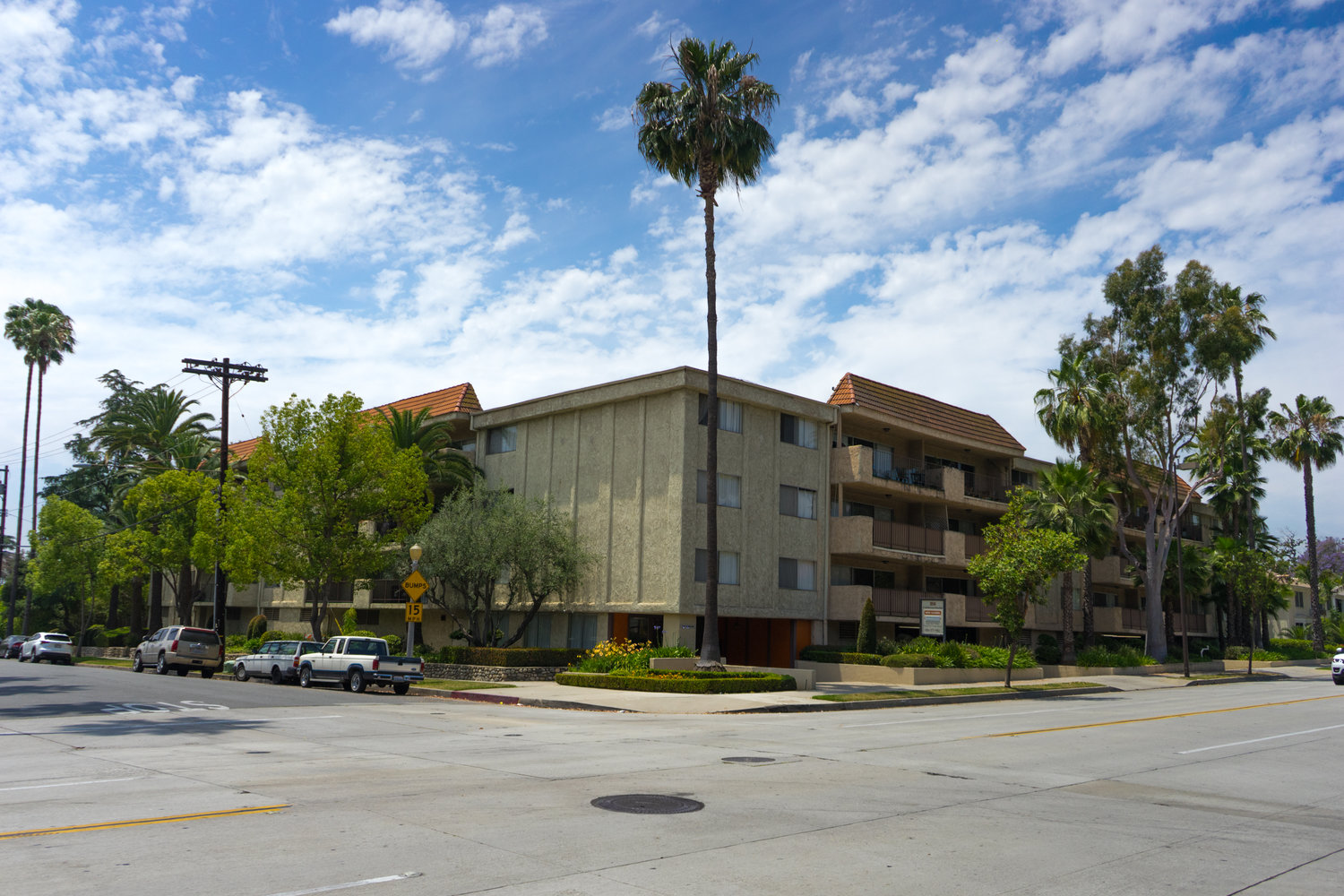 California Euclid Apartments Hrm Empire Properties