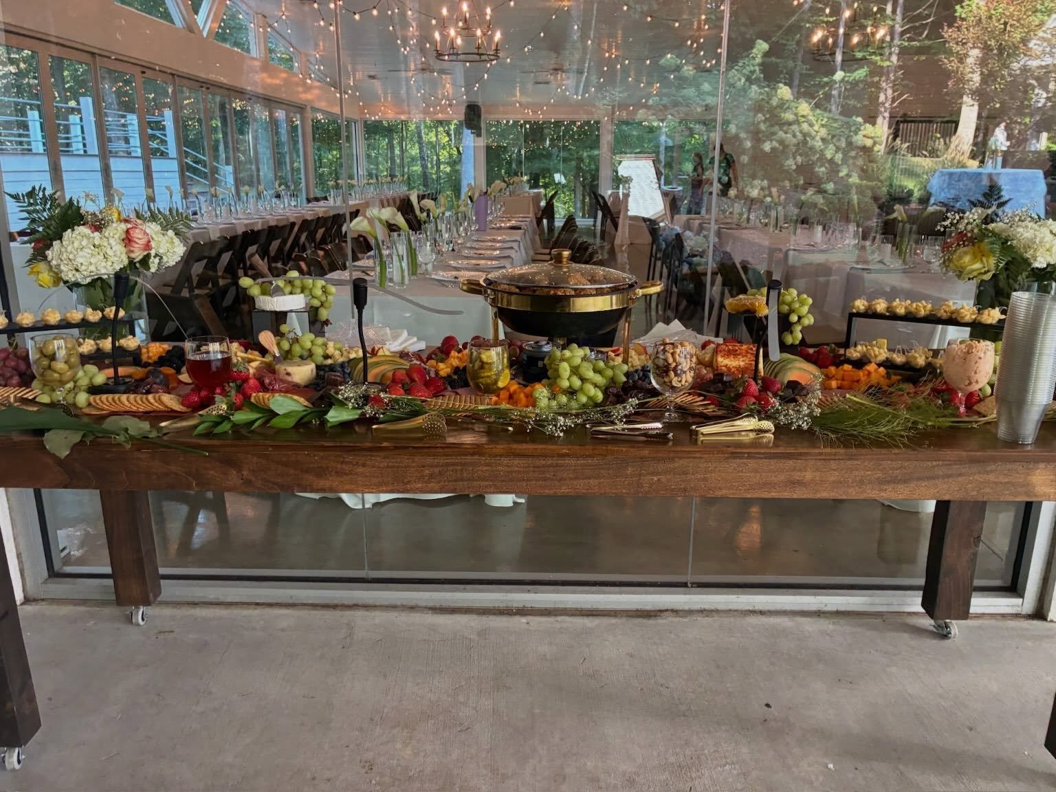 The Peterson wedding was an elegant affair starting with a gorgeous grazing table for cocktail hour, followed by a buffet dinner featuring rosemary roasted chicken, and topped off with a tasty dessert selection! T42 also provided the rentals and beve