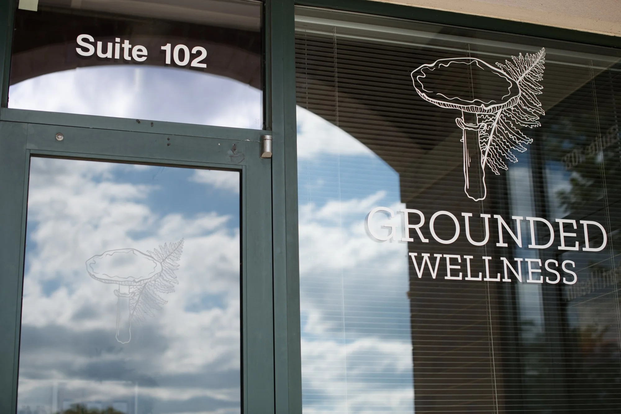 The Ultimate Hoffman Estates Detox Guide: Why Combining Colonics, Infrared Sauna, and Cold-Pressed Juice is a Game Changer