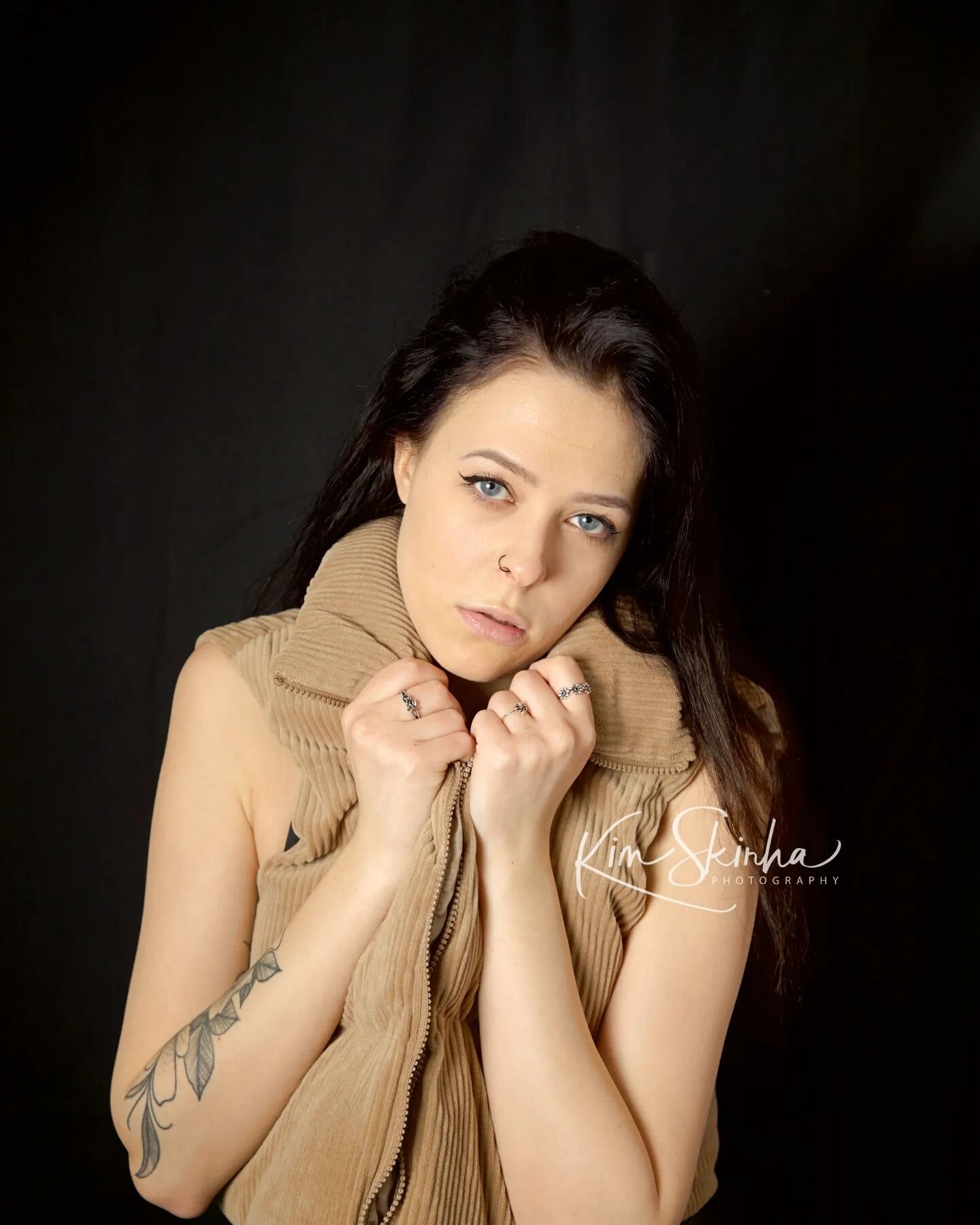 Alley's sneak peek and a few of my favorite shots from our studio time!
