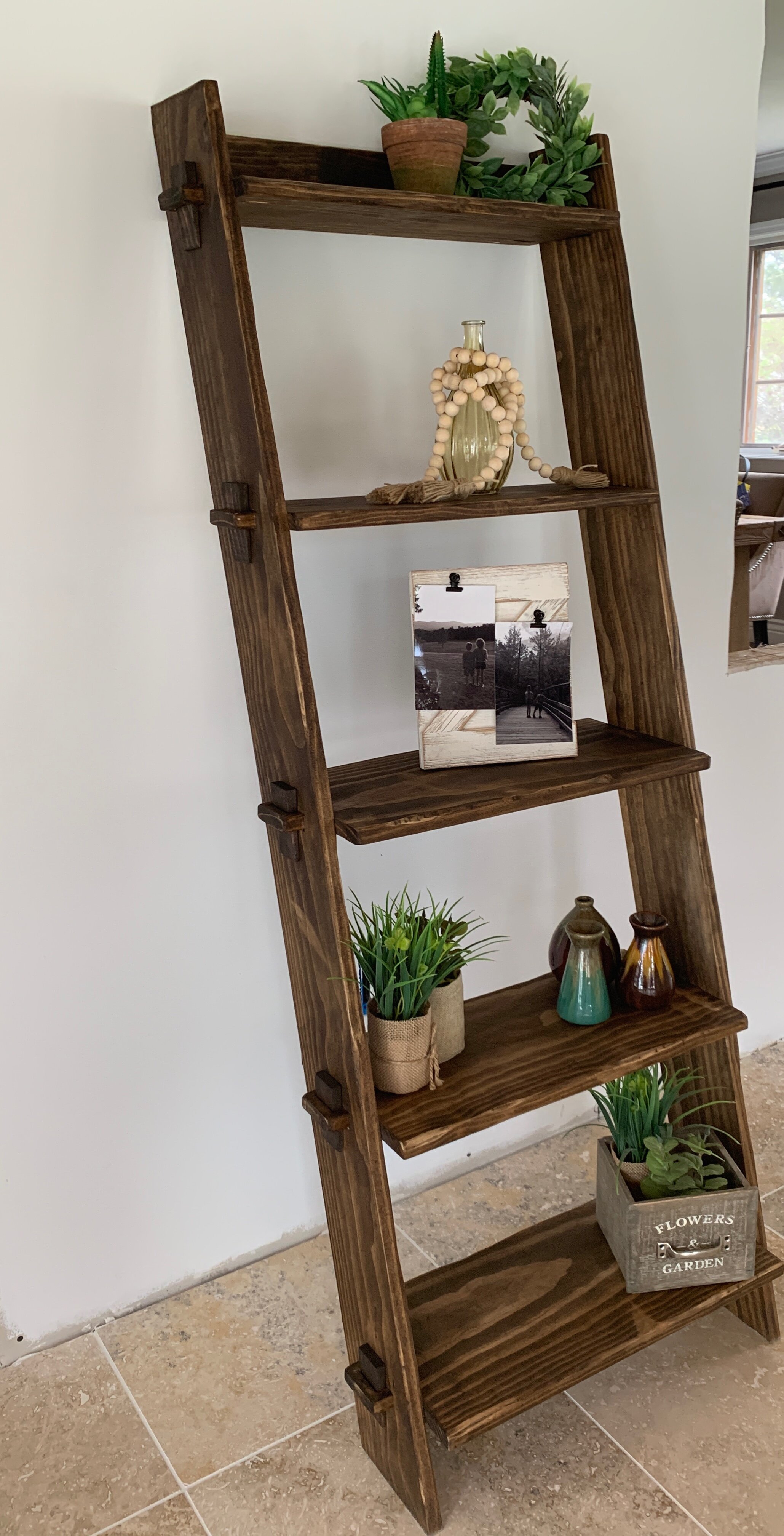 ROOM DECOR