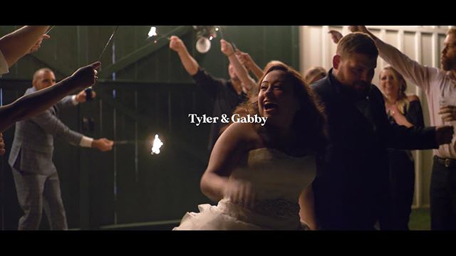 We love a still frame that tells a story @gabbz_lane @tlane620 #ElevatedWeddings #BeElevated #StillFrame #Cinematic

@ashevents 
@amy_galimore_photography 
@wildberry_farm