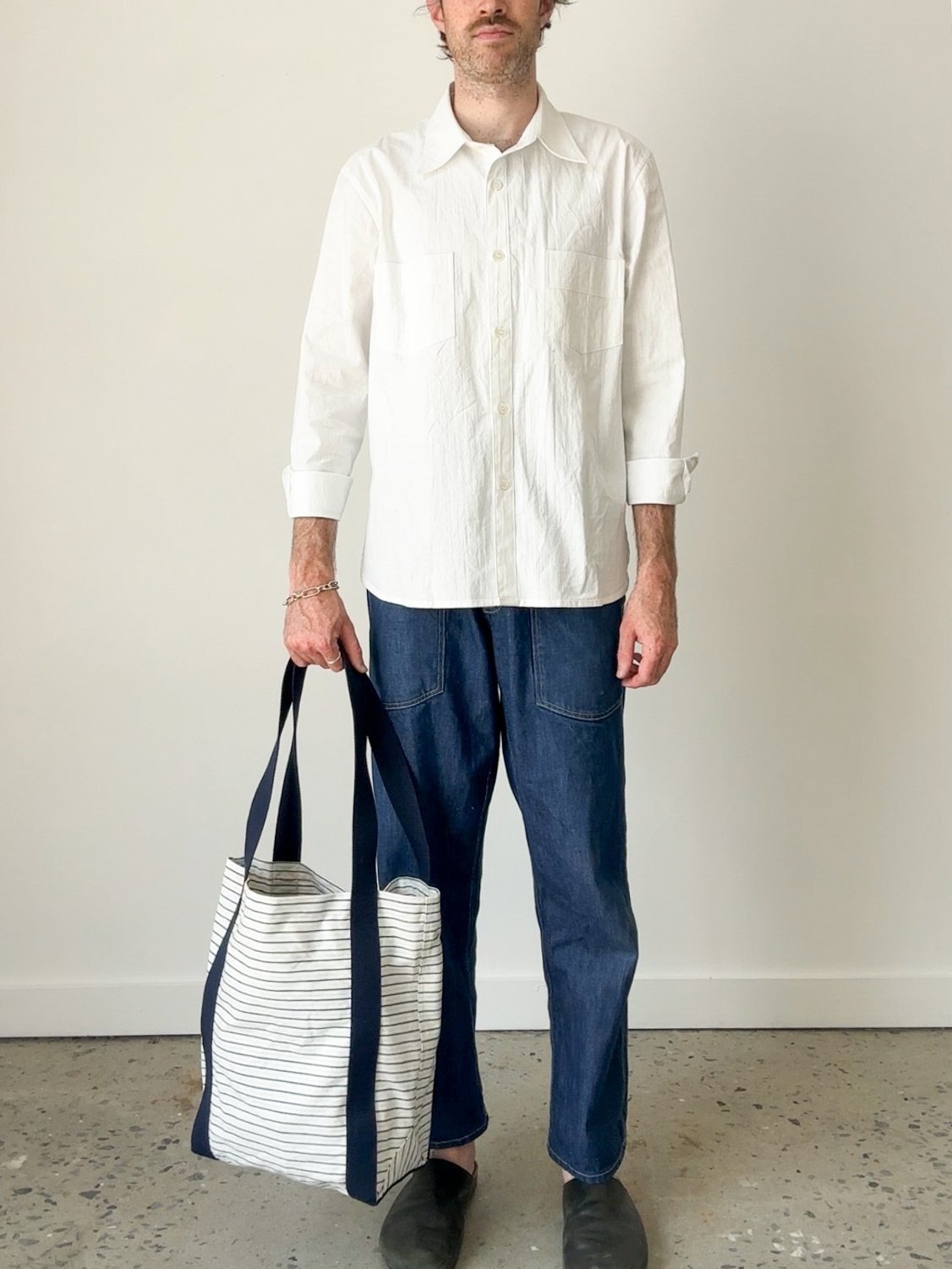 smalltote_model_front.jpg