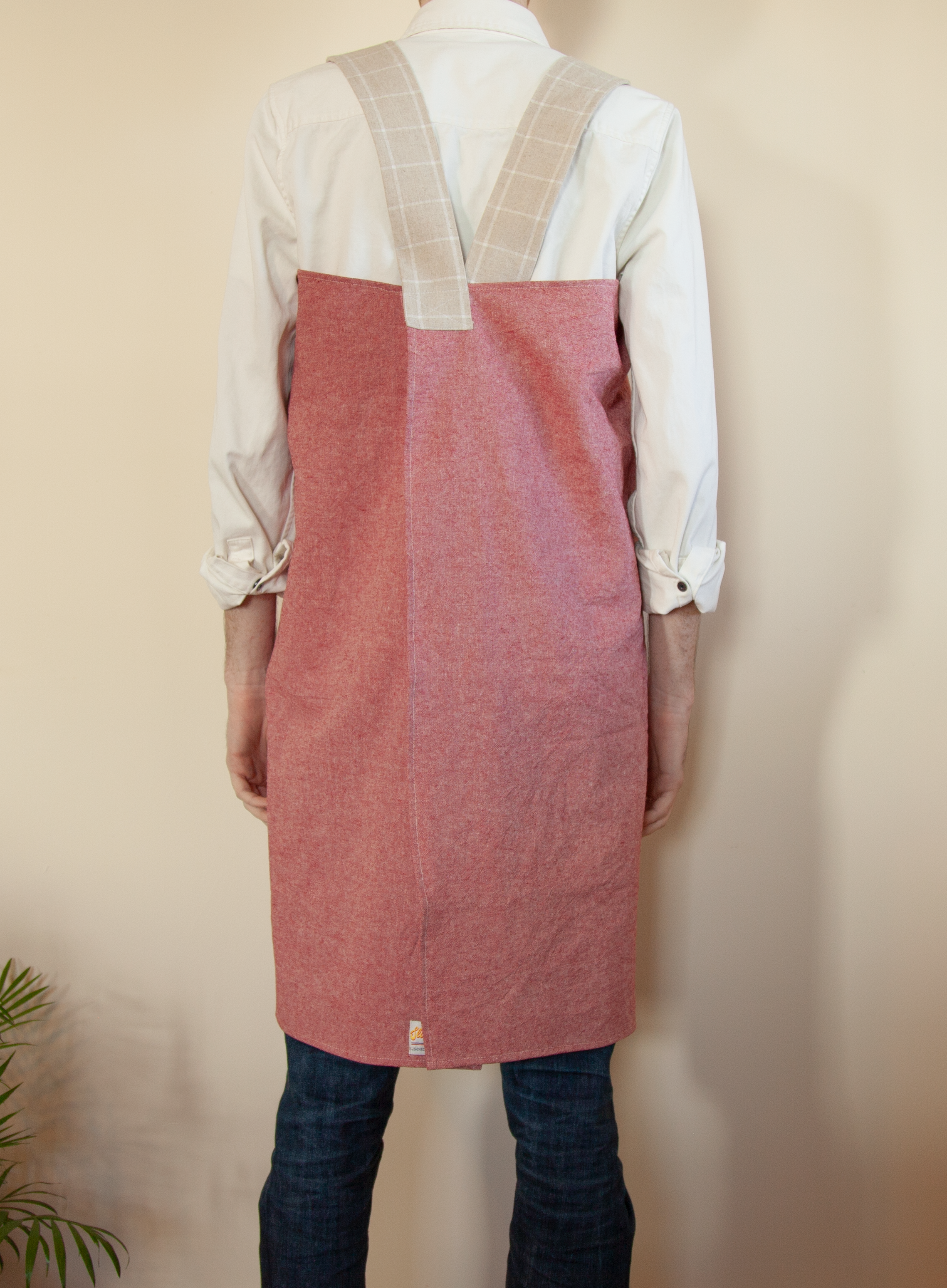 apron12_back_size2.png