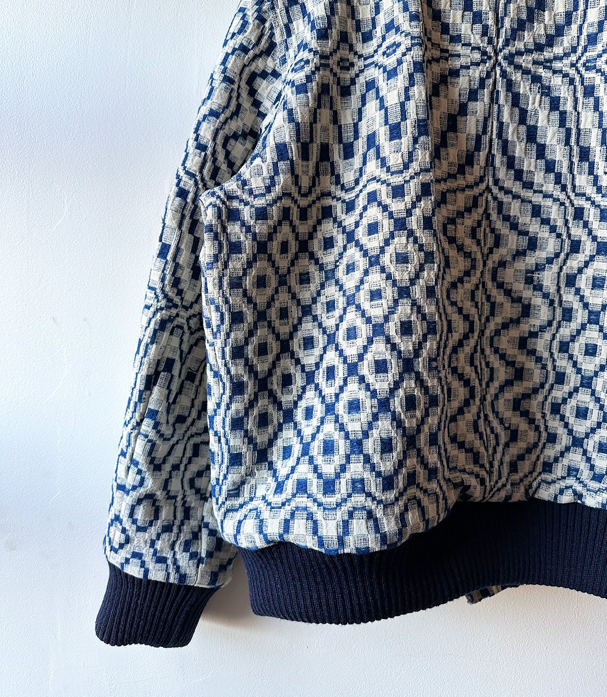 double_bow_whitenavy_back_detail_2.jpg
