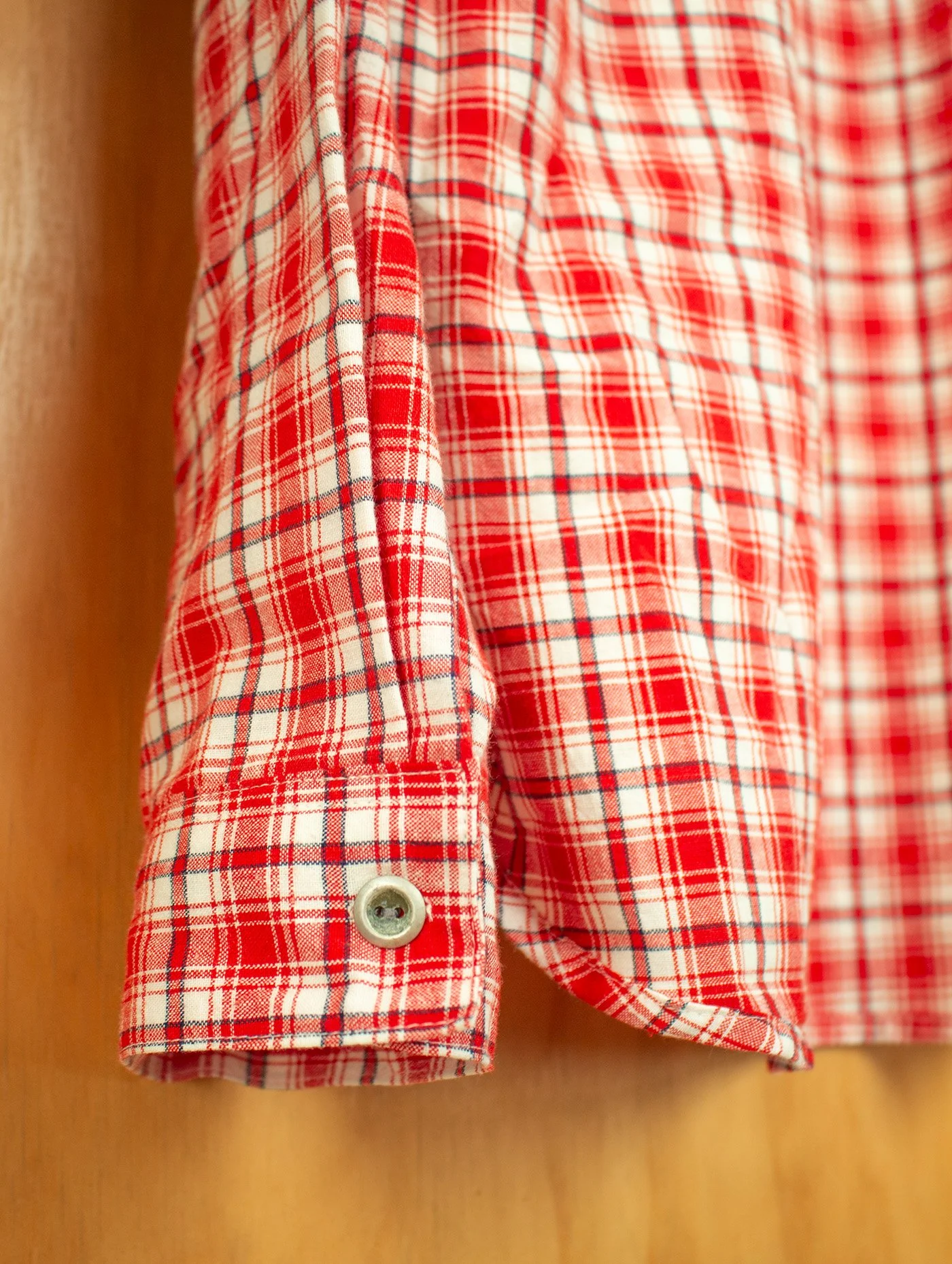 redwhitecheck_grove_2x_9.jpg