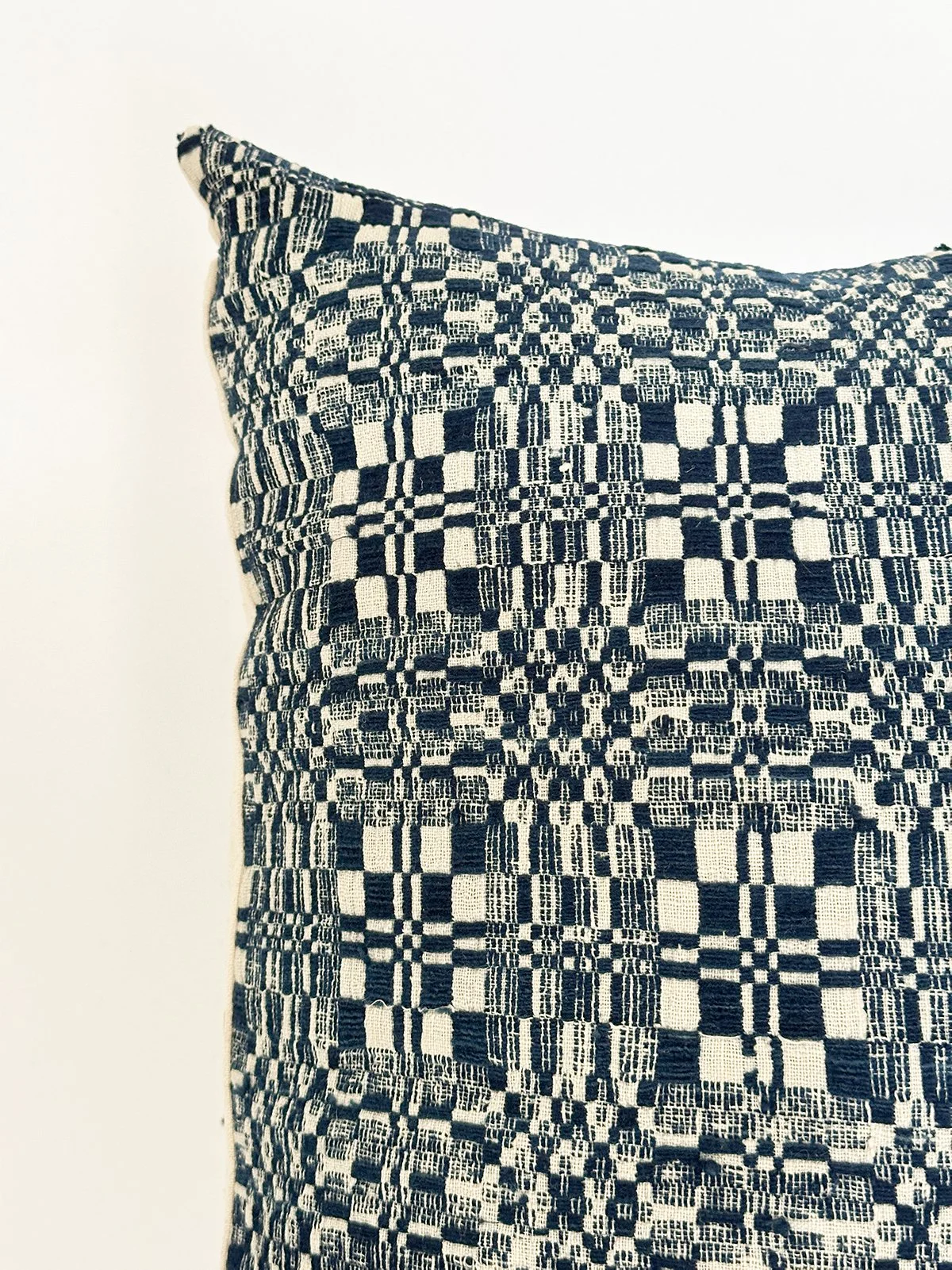 navy_checker_20_detail.jpg