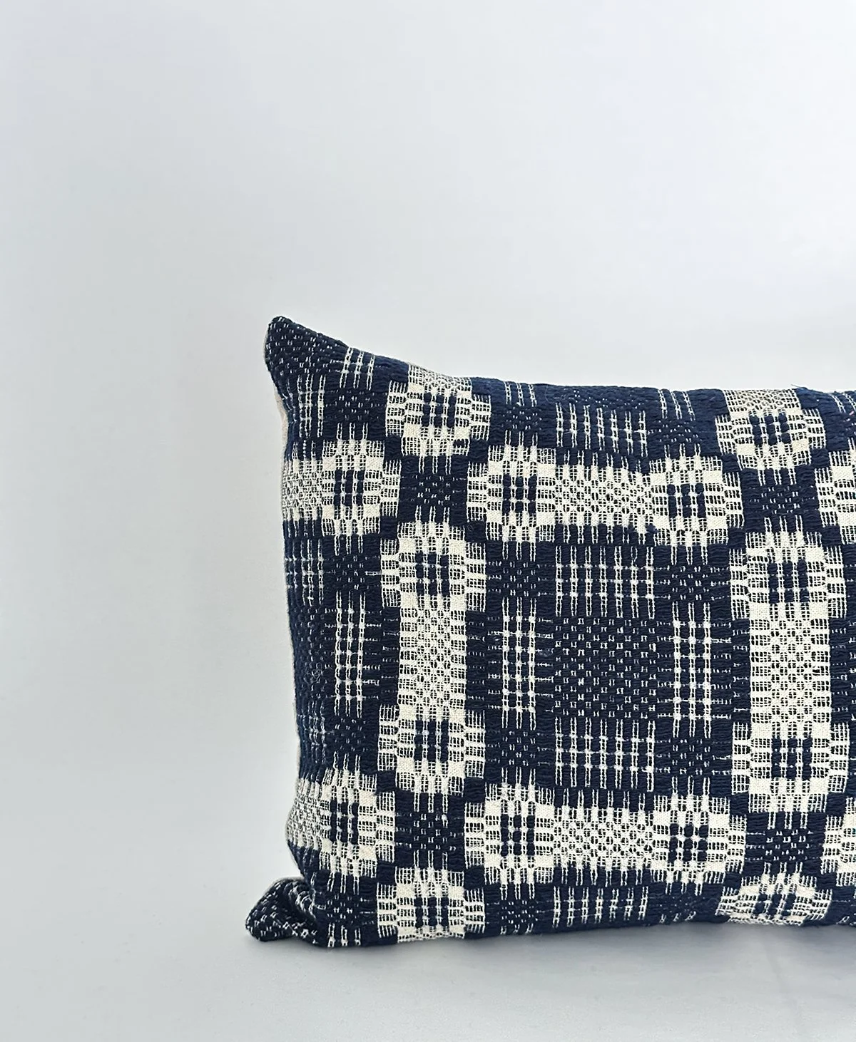 navy_chain_lumbar_closeup_2.jpg