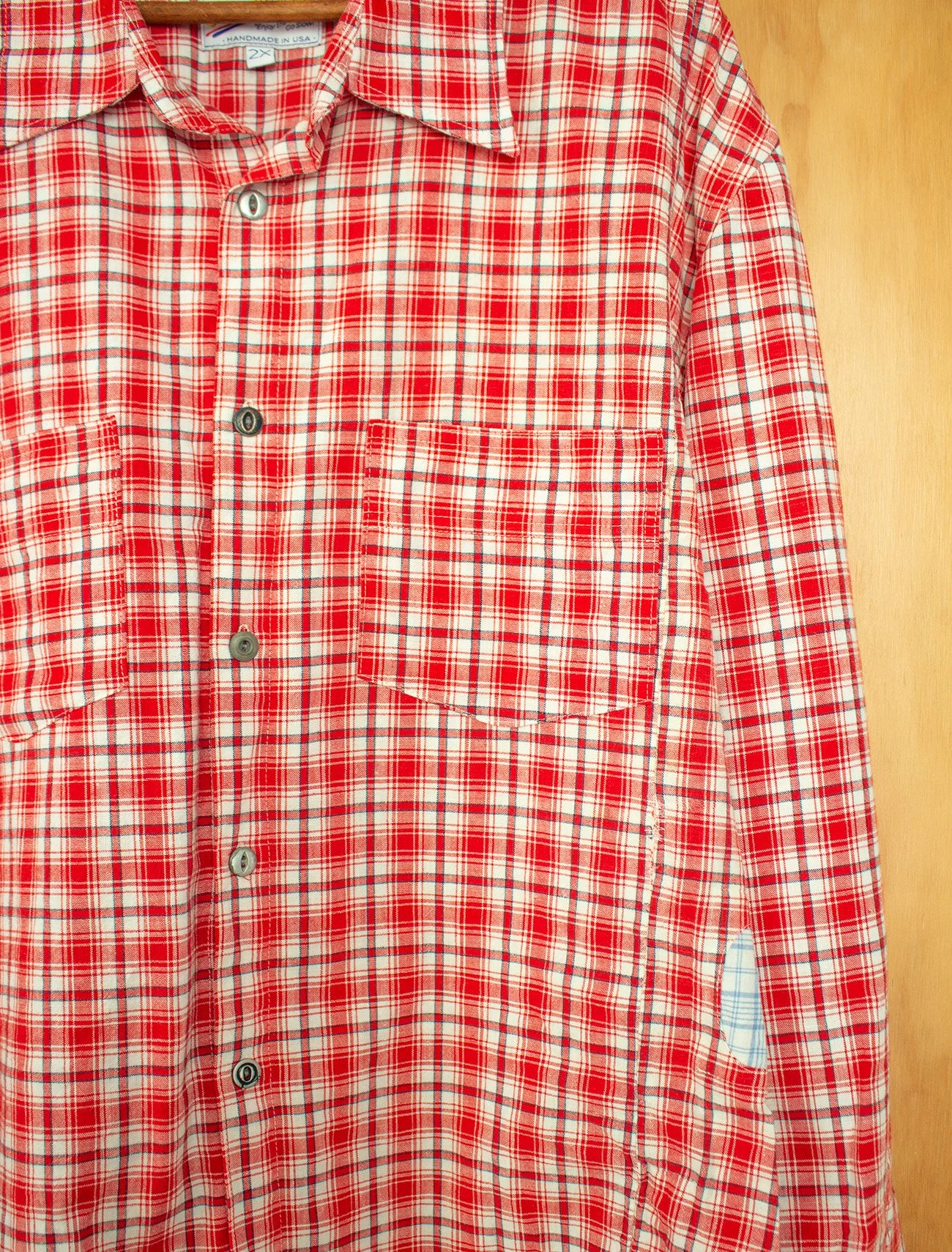 redwhitecheck_grove_2x_2.jpg