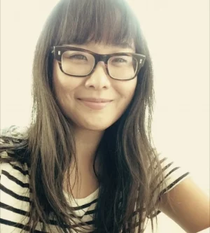 Su Hwang headshot B 2017.jpg