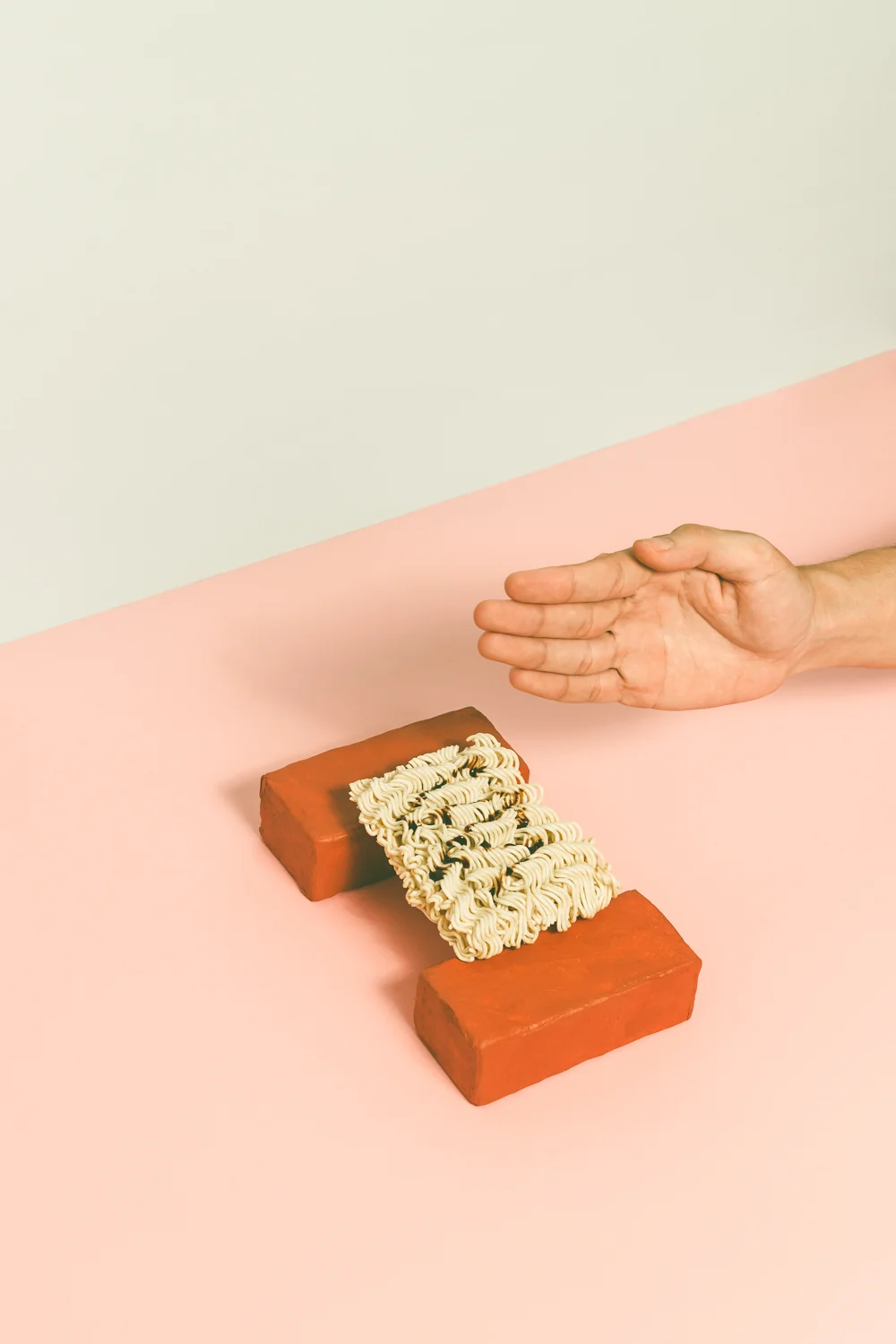 ©Hardi Saputra "Breaking Raw Noodle be Like