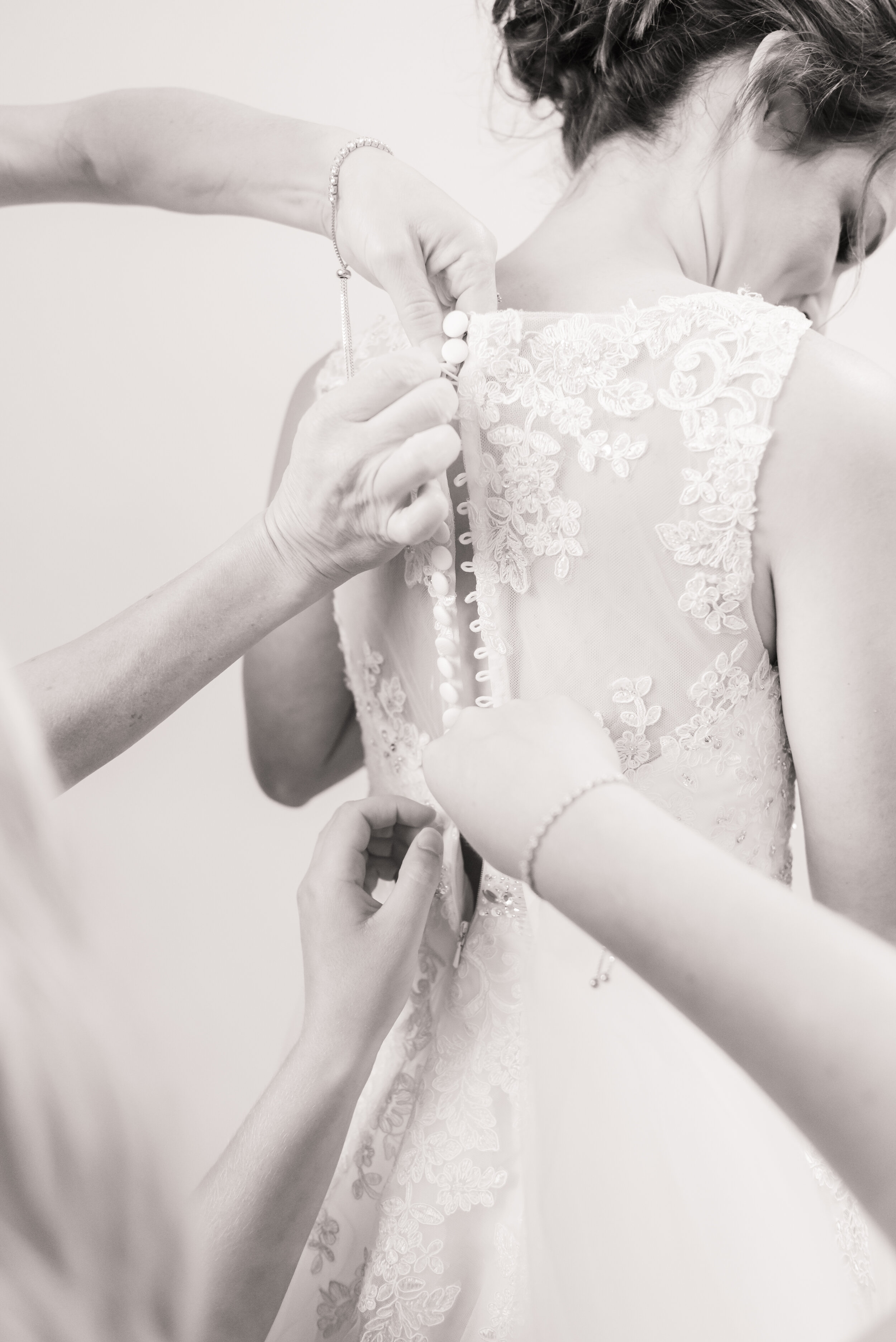 Voss Shanahan Wedding _ Pre Ceremony _ The Bride (67).jpg
