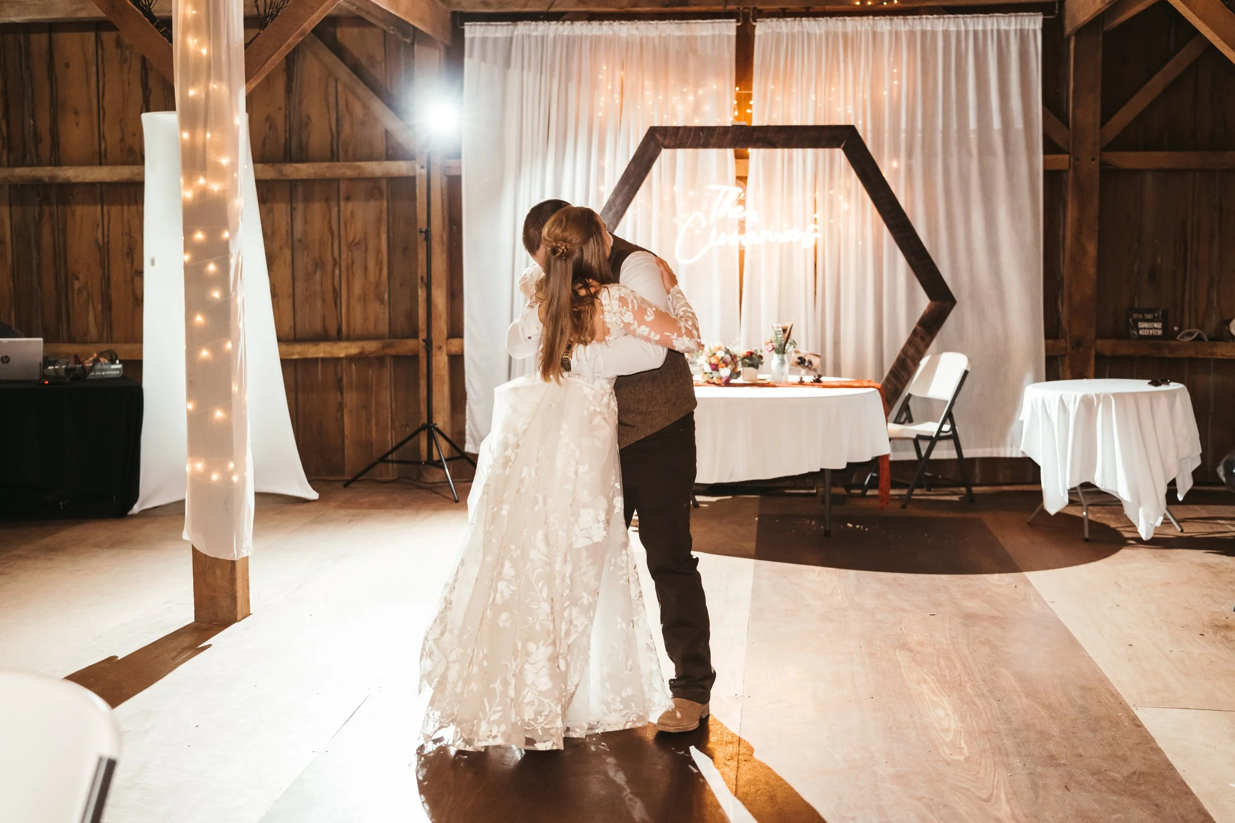 09 Cinnamon_The Reception (264 of 773).jpg