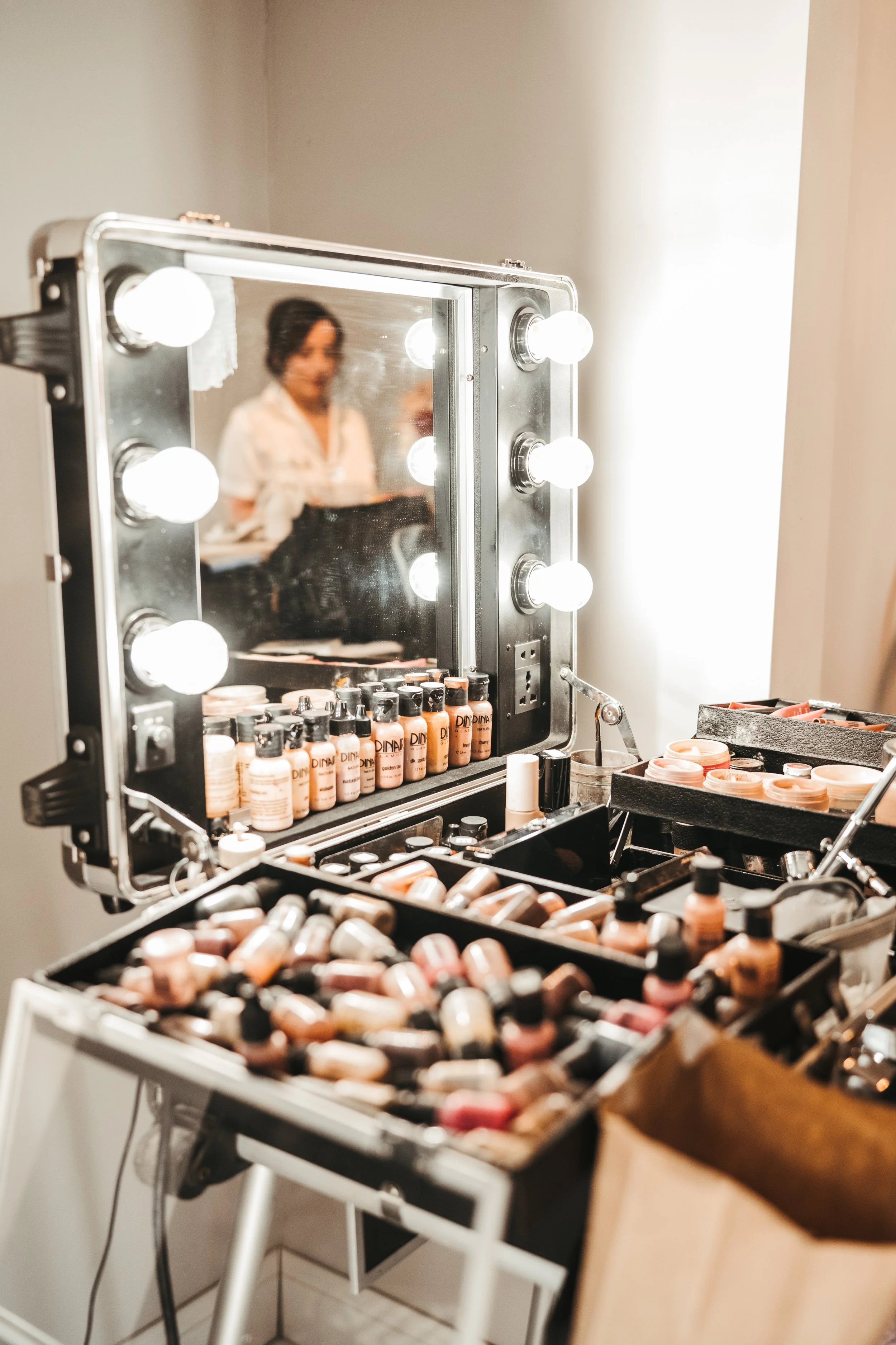 03_WATERHOUSE_Getting Ready - The Bride-2.jpg