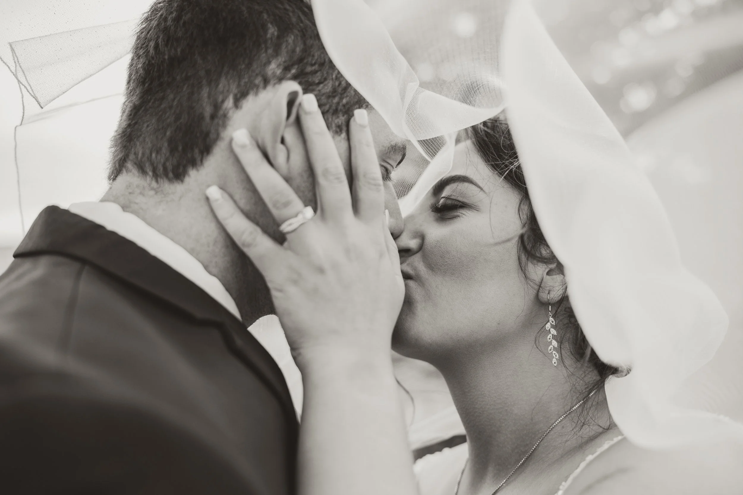 04_WATERHOUSE_First Looks and Mr and Mrs-124.jpg