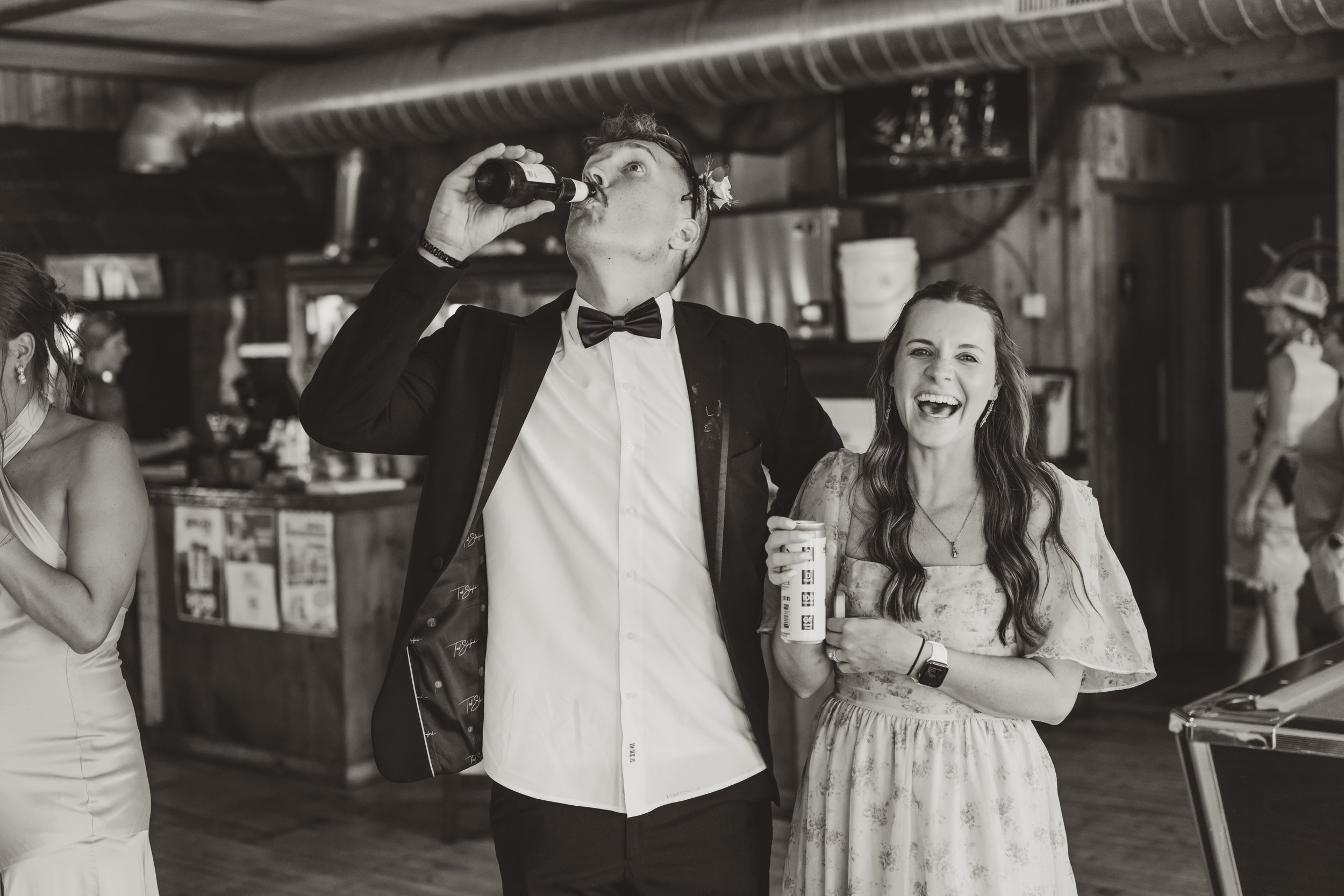 09_Pregler_The Bus and Bar-47.JPG