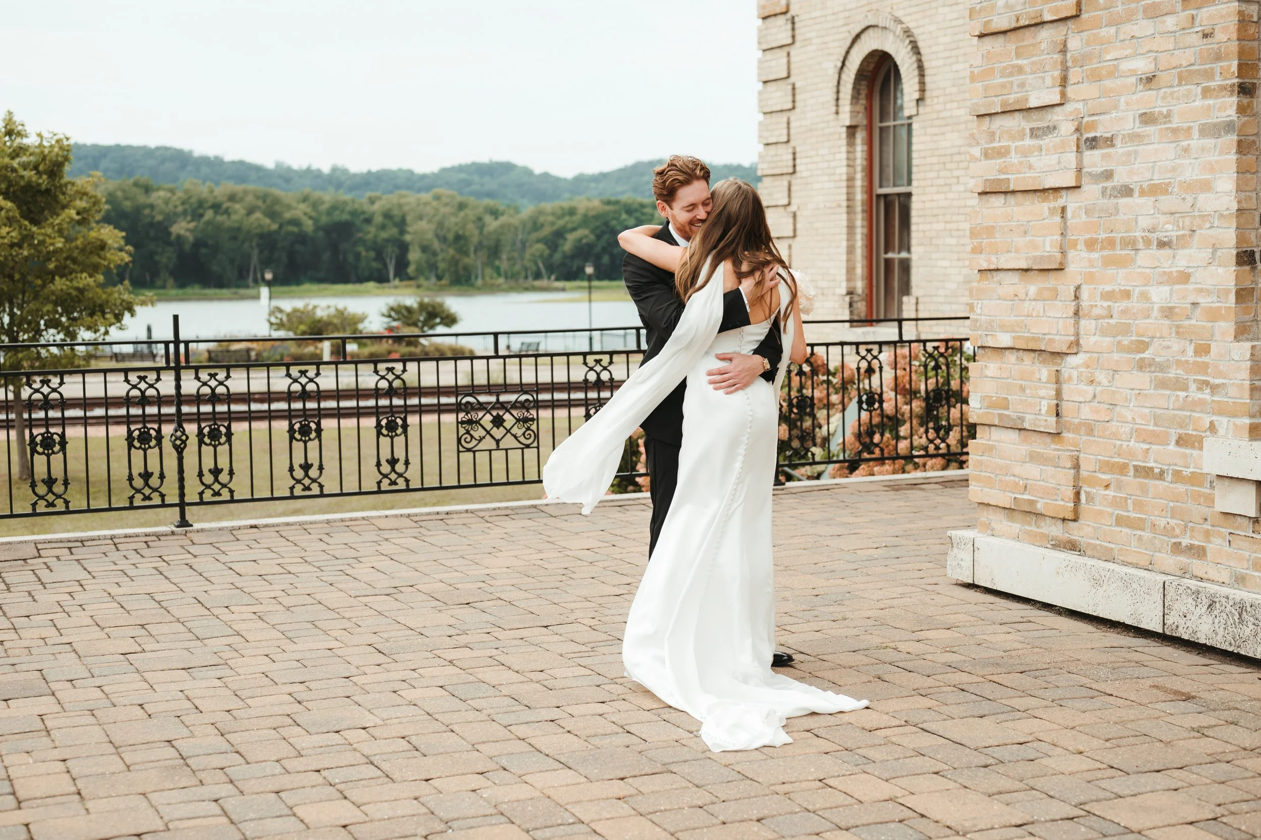04_BLATZ_The First Look and Couples Portraits-37.JPG