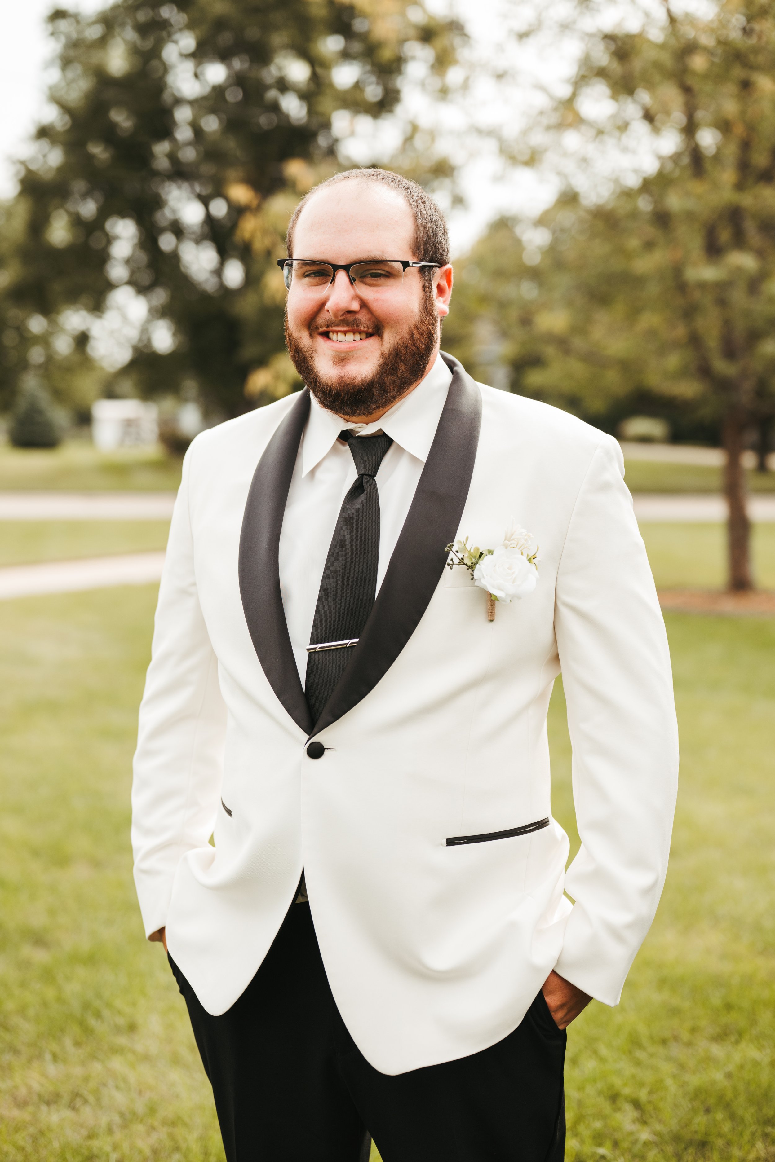 03_VORWALD_Pre Ceremony_The Groom-14.JPG