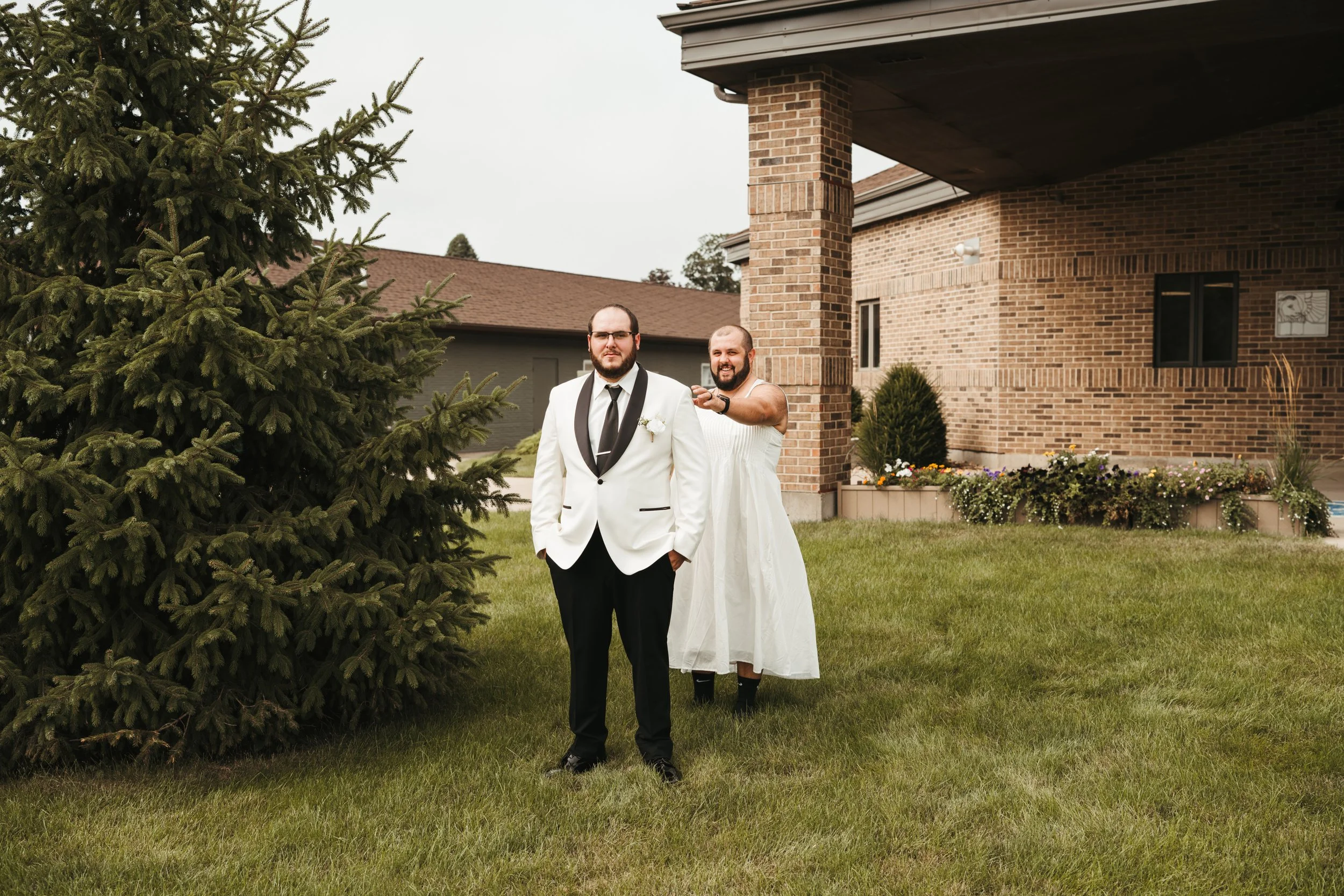 03_VORWALD_Pre Ceremony_The Groom-27.JPG