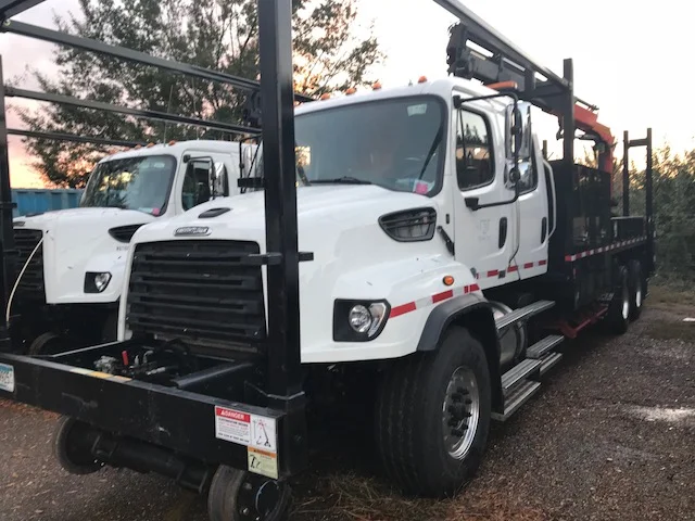 Grapple Truck Fleet5.jpg
