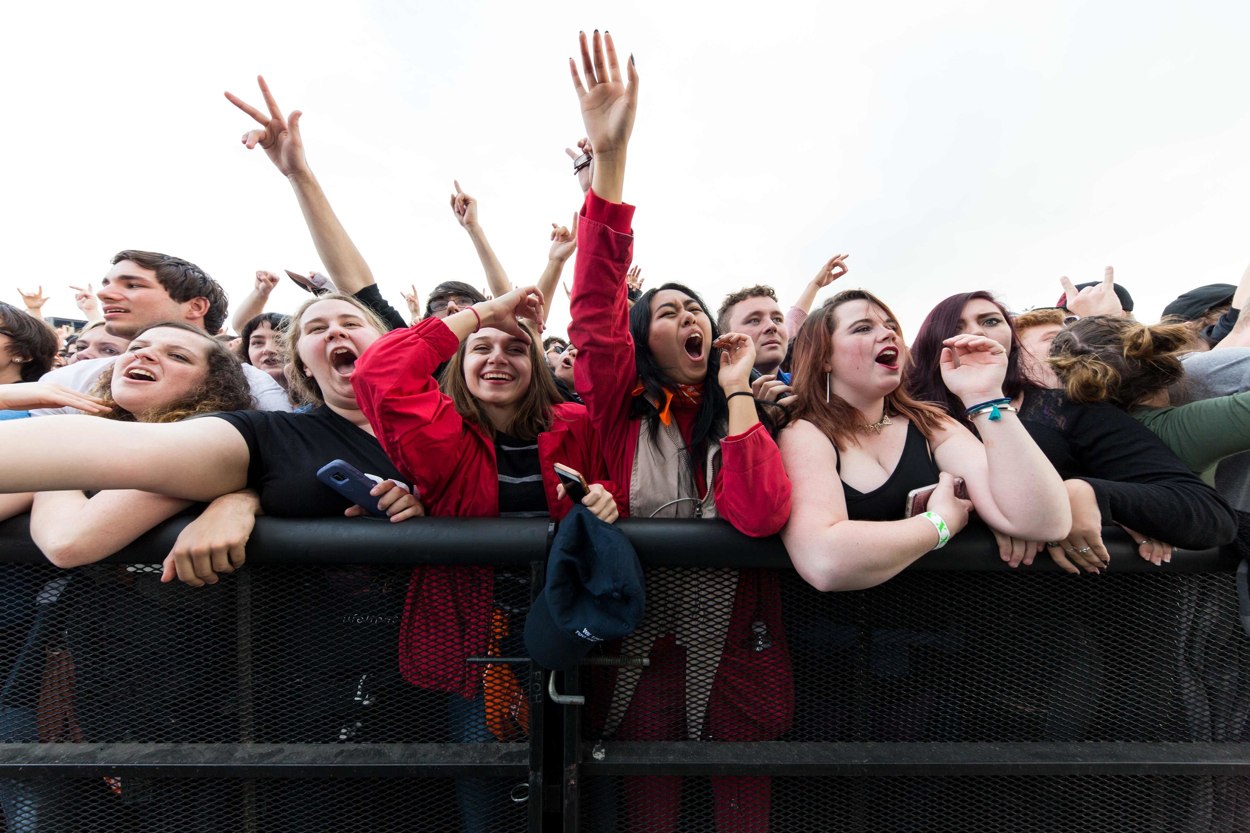 Chicago Concert Photographer - Audience Cheering