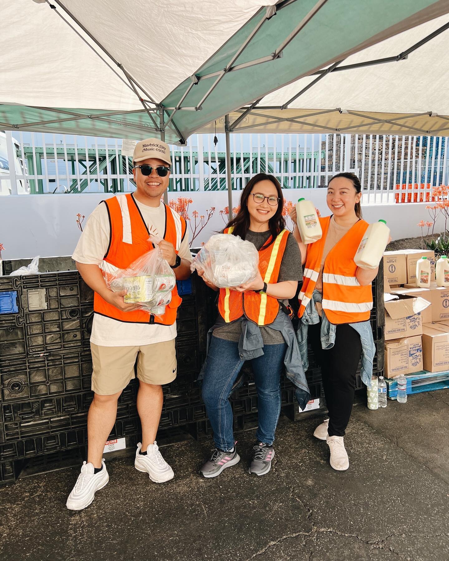 Outreach at Generosity Center Food Distribution 🧡

&ldquo;For you were called to freedom, brothers. Only do not use your freedom as an opportunity for the flesh, but through love serve one another.&rdquo; - Galatians 5:13