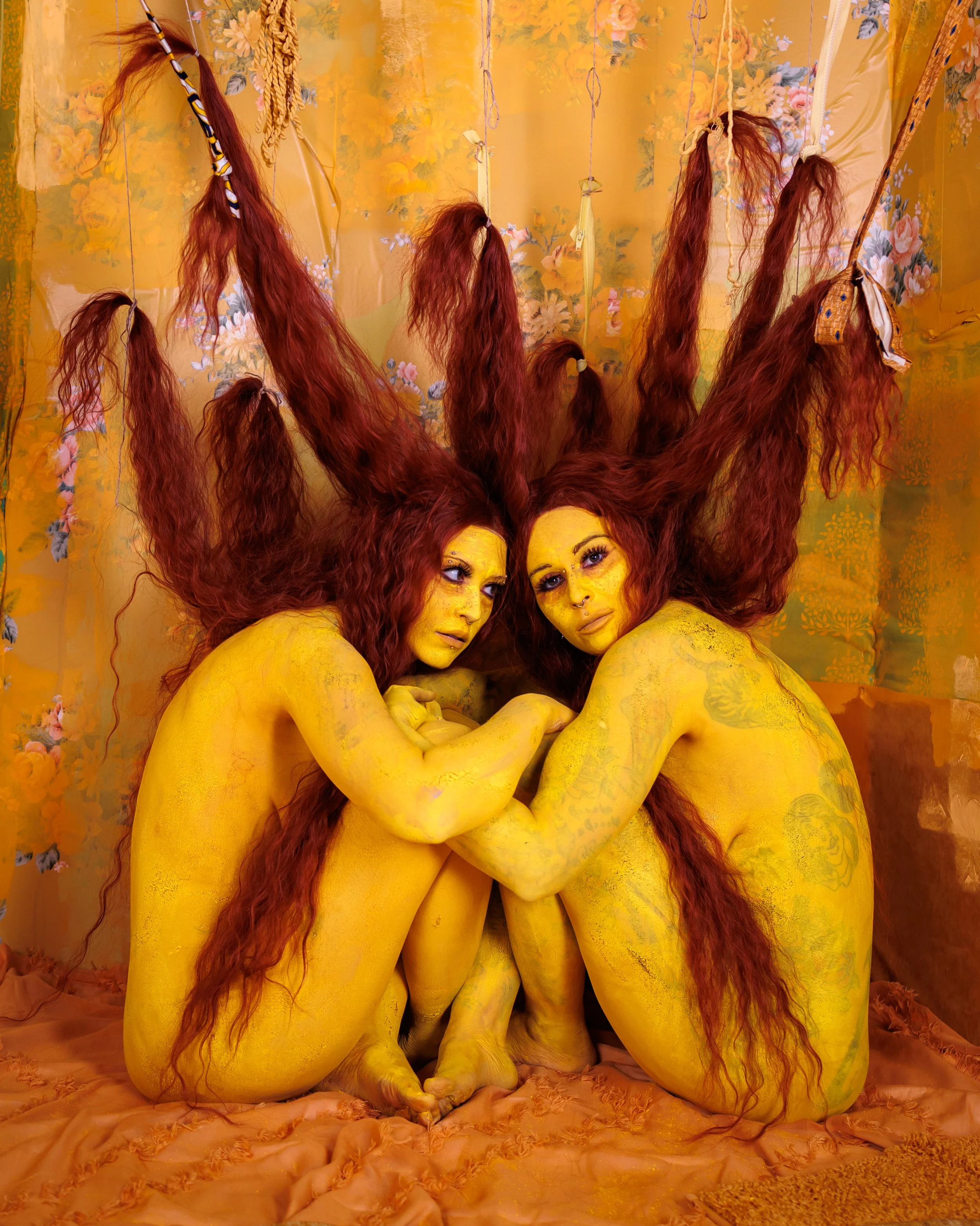 144_Glamhag_YellowWallpaper_02.2026.jpg