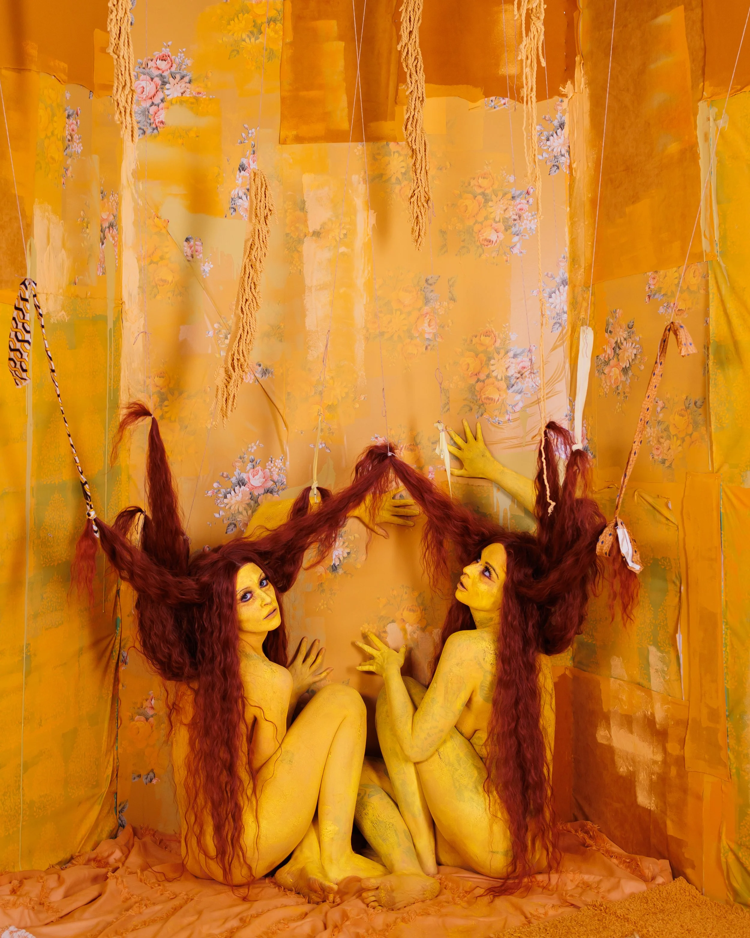 151_Glamhag_YellowWallpaper_02.2026-2.jpg