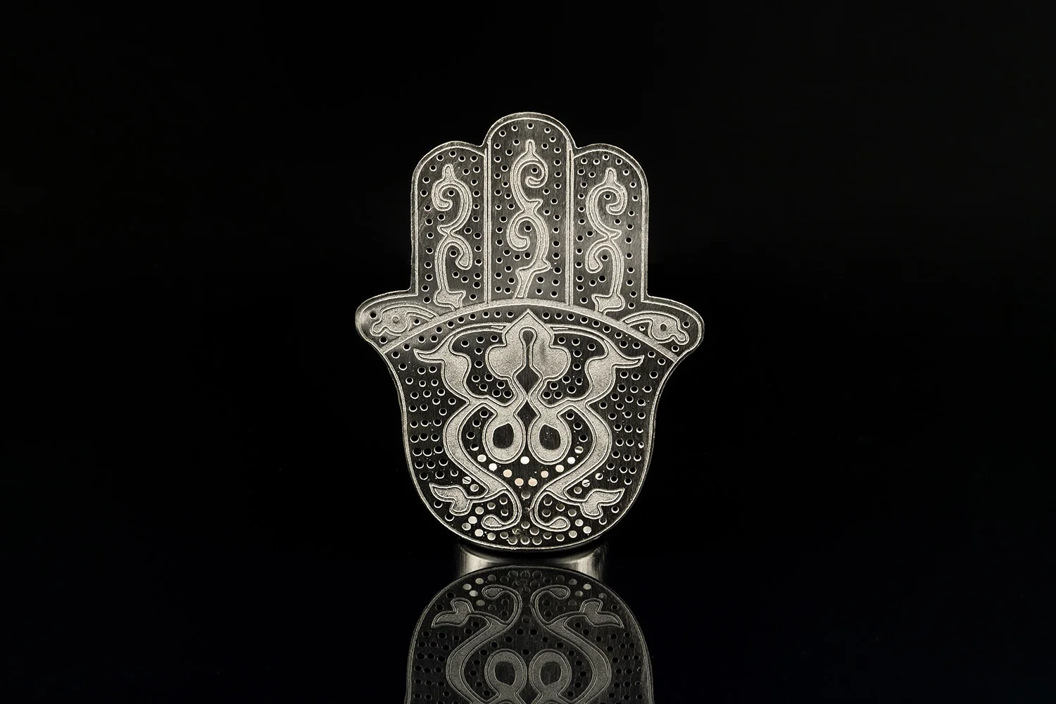 Hamsa-Tea-Light-Holder-thumbnail-3.jpg