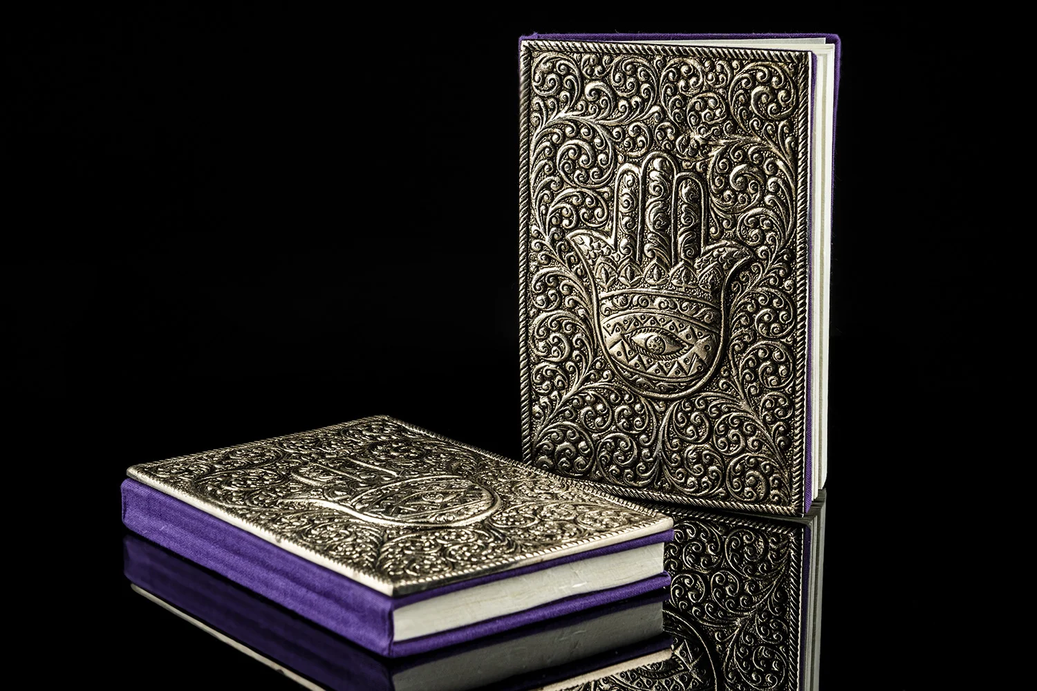 The-Embossed-Hamsa-Journal-thumbnail-2.jpg