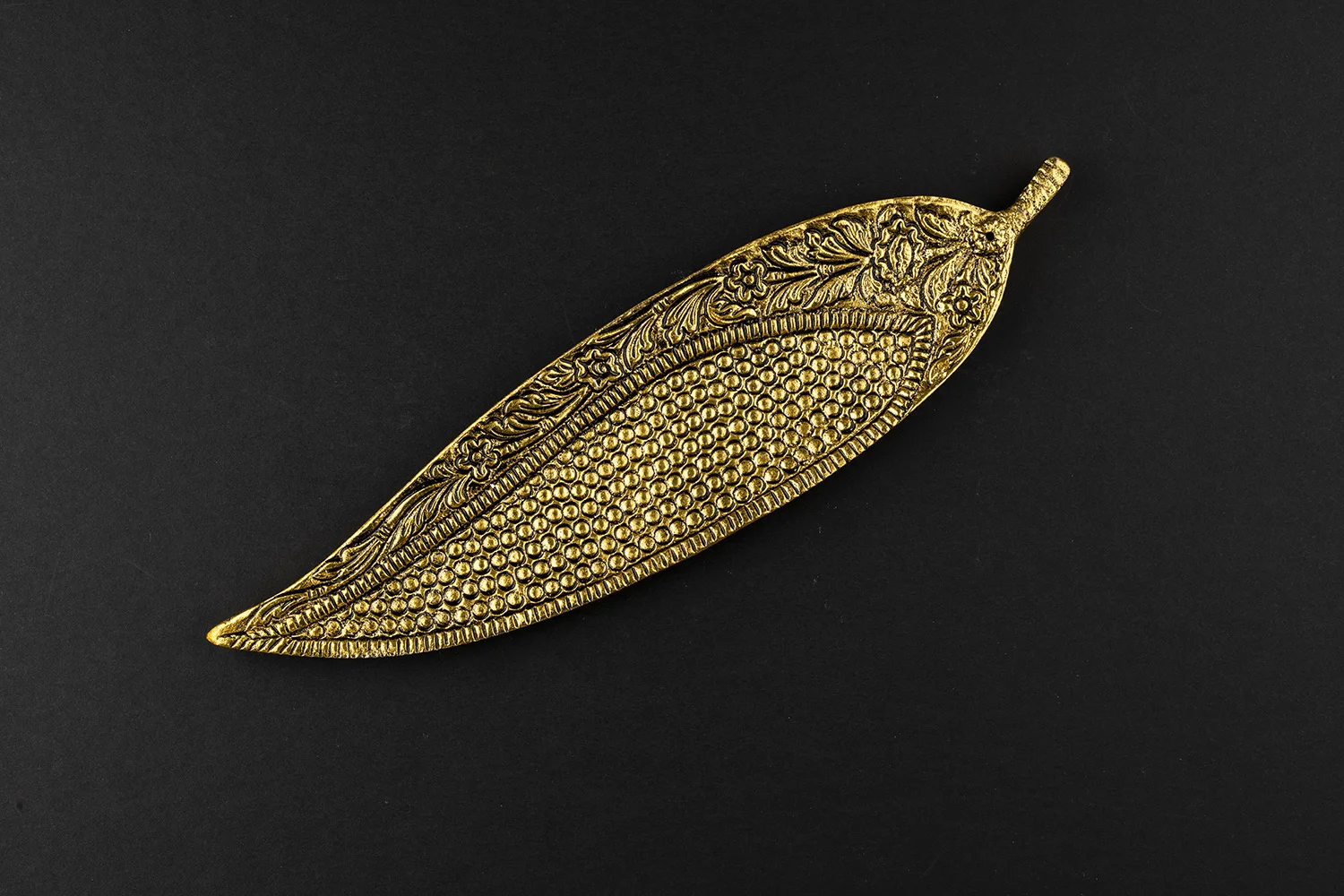 The-Mango-leaf-incense-holder.jpg