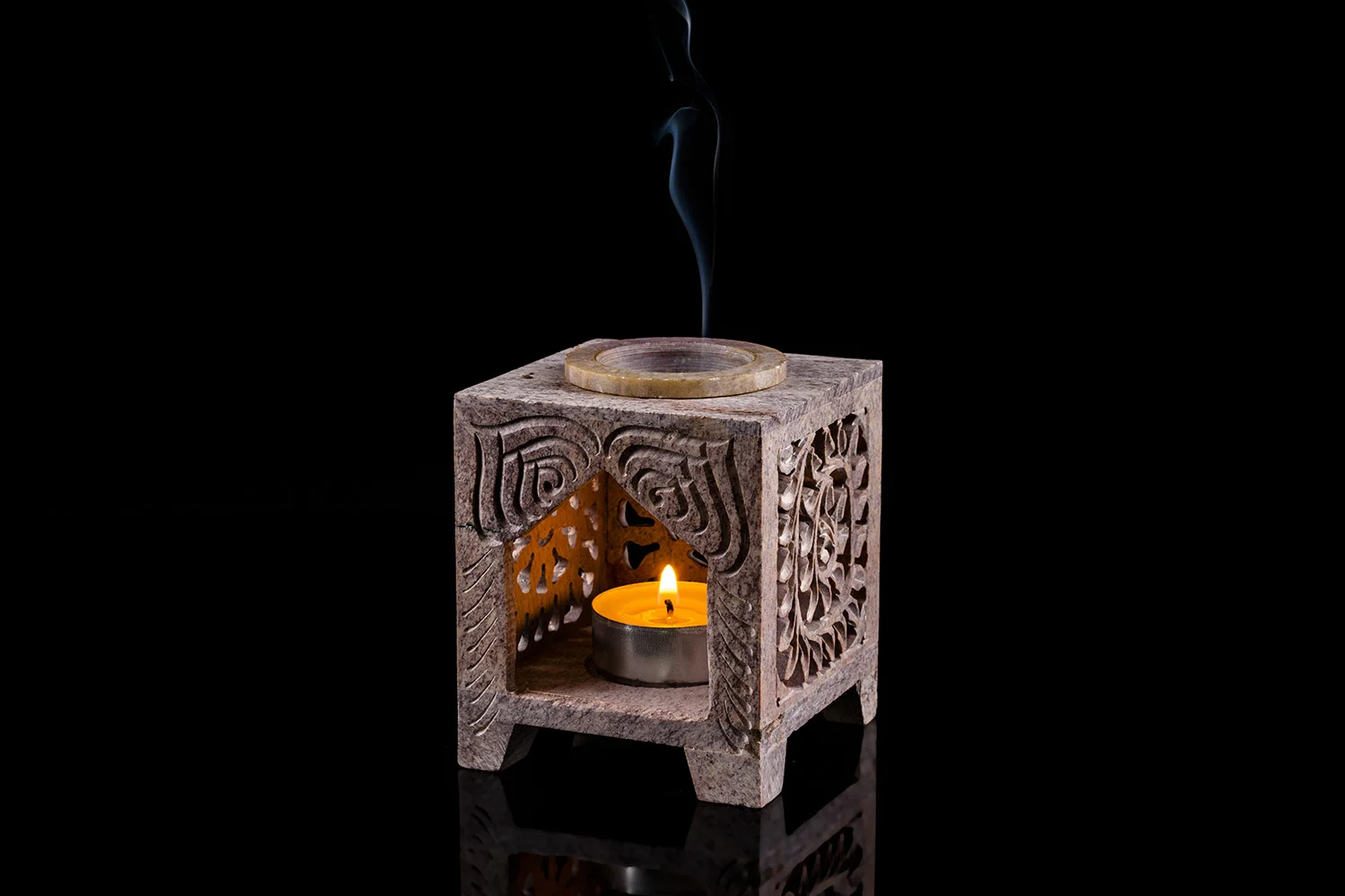main-pic-Soap-stone-tea-light-oil-burner.jpg