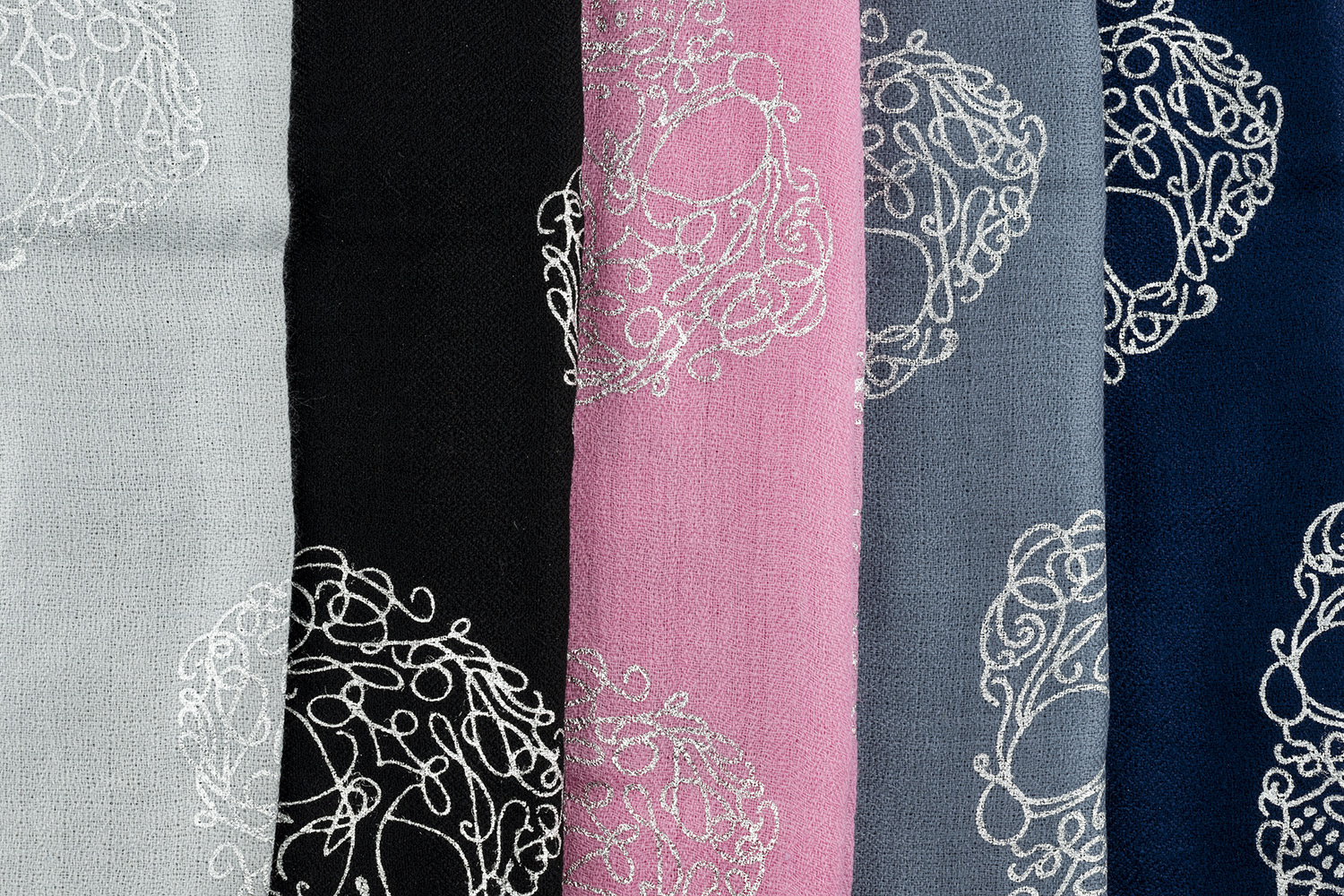 MAIN-PIC-The-Skull-Scarf.jpg