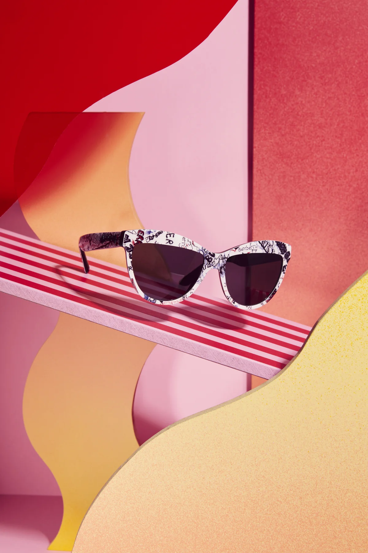 Sunglasshut x Eyecandy Campaign SS18
