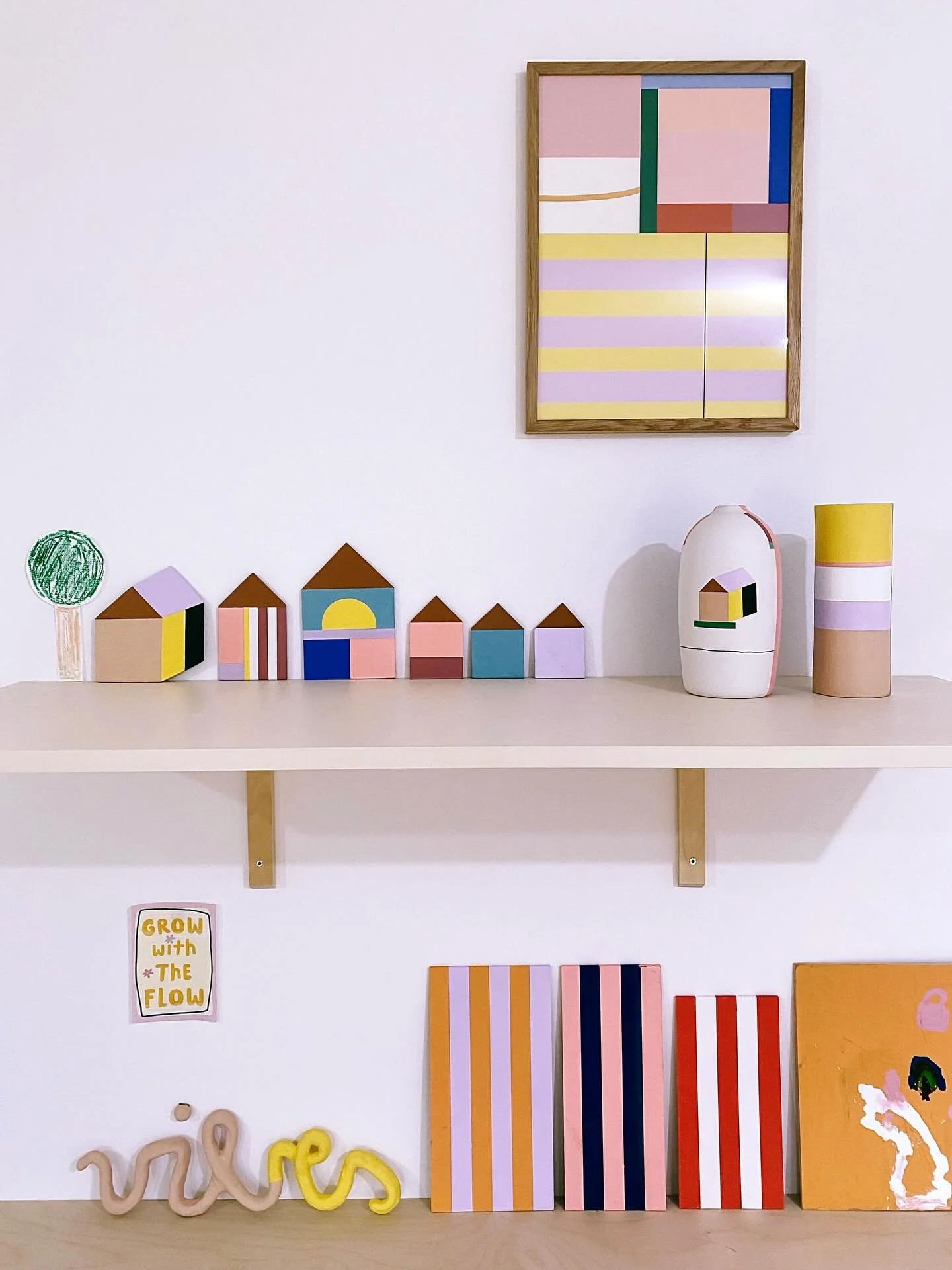 So clean sieht das Studio meistens bei mir im Januar aus. Ich r&auml;ume auf, miste aus, werfe Altes weg, lege Dinge zur Seite und mach mich frei vom Alten. Ich tausche kreatives Chaos und meine Mister Flow-Dates 😩😄 erstmal gegen Ordnung, Struktur,