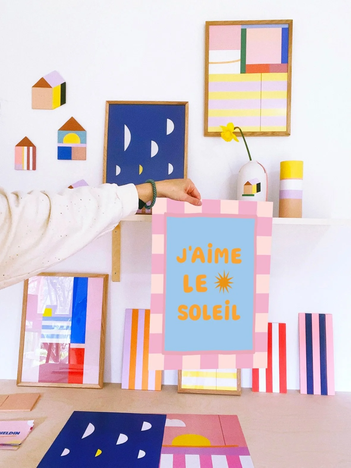 ☀️ NEU NEU NEU ☀️

Ich kann es kaum noch abwarten bis ich euch meine neue Sommerkollektion von @textilwerkcom vorstellen kann 🥳😁! 

Um euch die Wartezeit zu verk&uuml;rzen und euch einen kleinen Einblick vorab zu geben, habe ich aus drei Designs ei