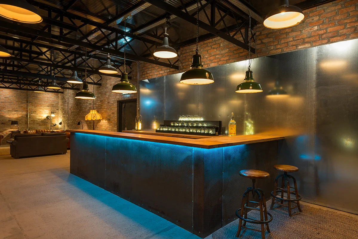 Bar172.jpg