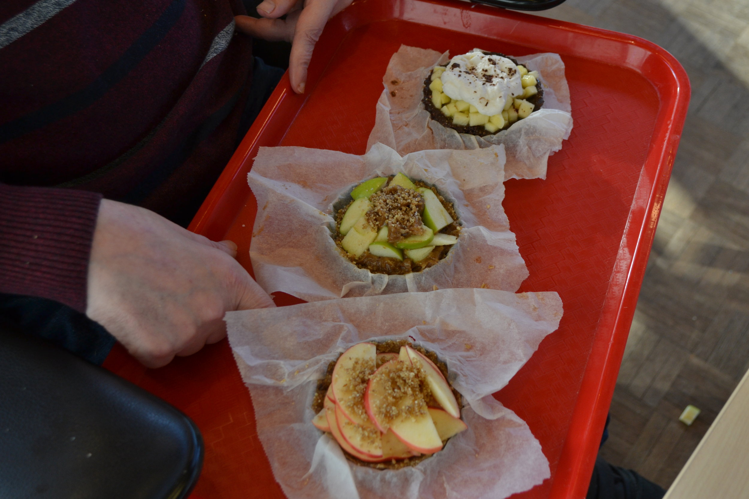 Eddy three tarts.JPG