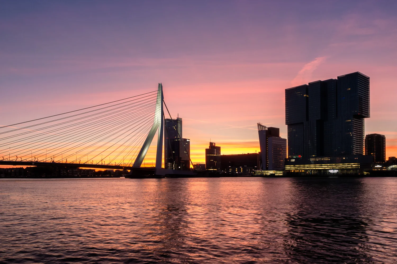 Erasmusbrug Sunrise