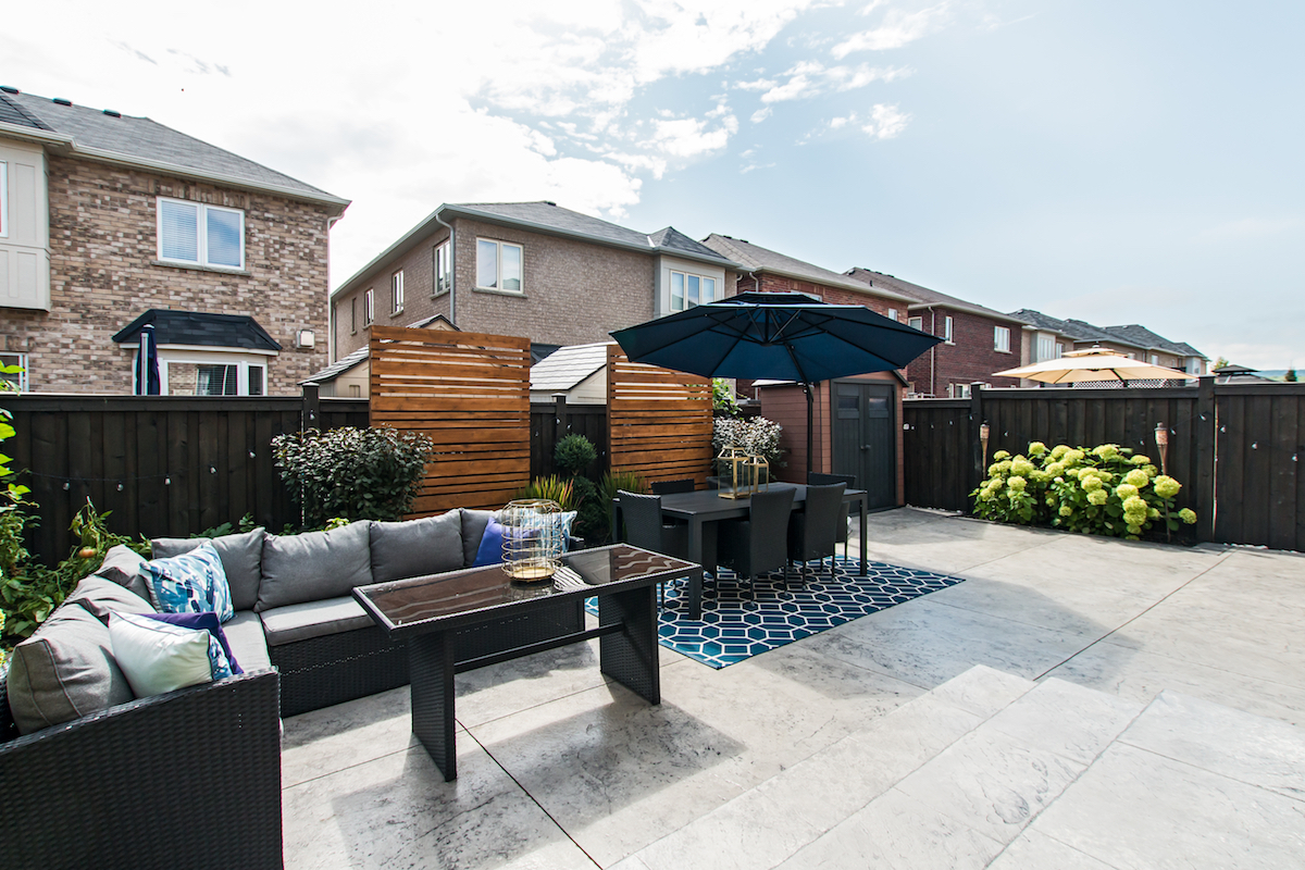 3344 Moses Way - Outdoor Couch Seating
